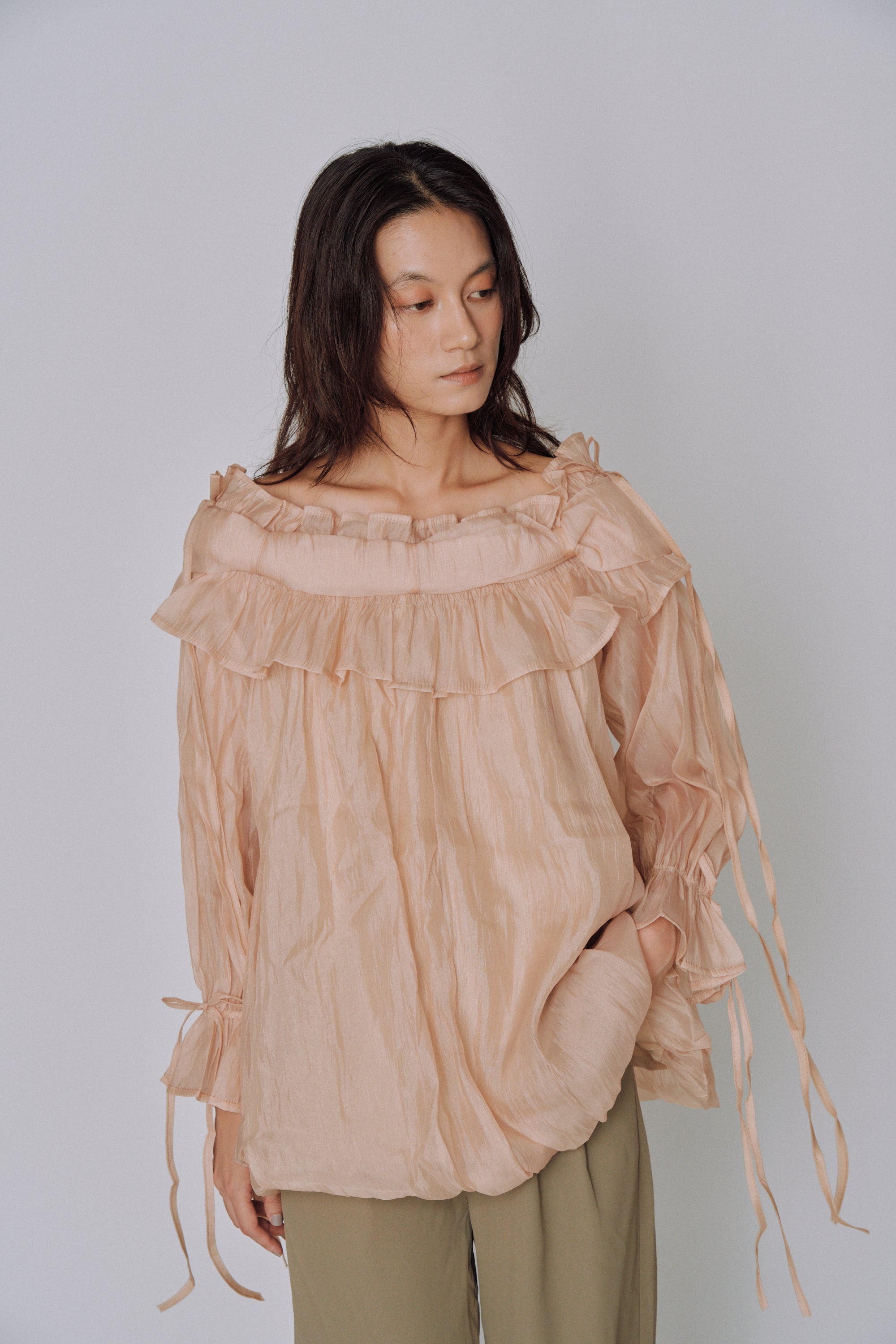 Cloud Ruffle Off-Shoulder Blouse