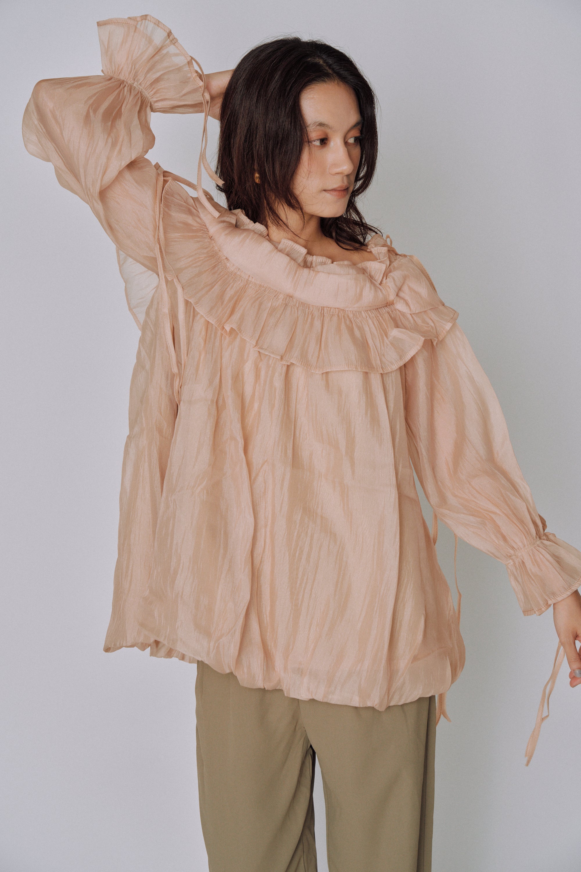 Cloud Ruffle Off-Shoulder Blouse