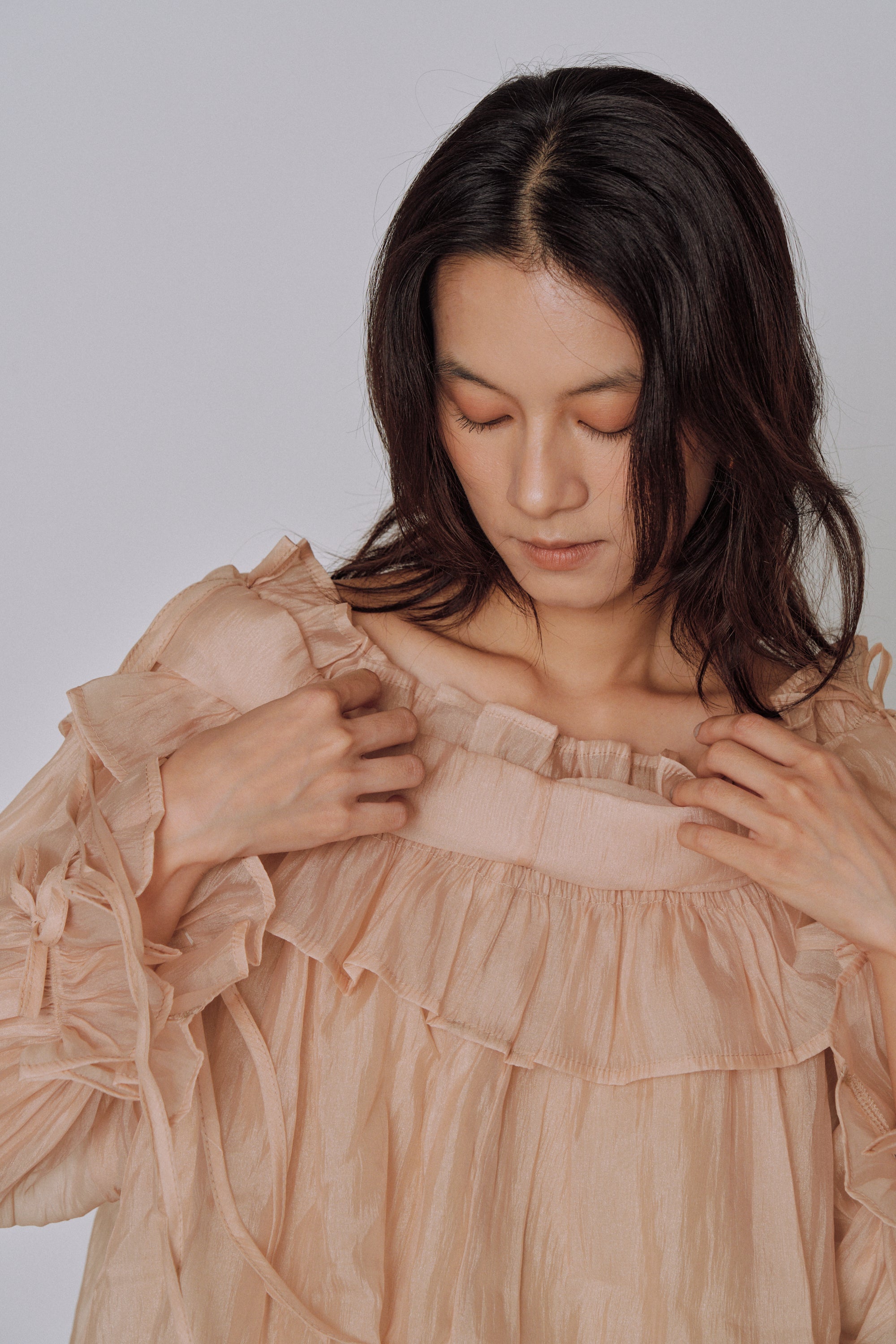 Cloud Ruffle Off-Shoulder Blouse