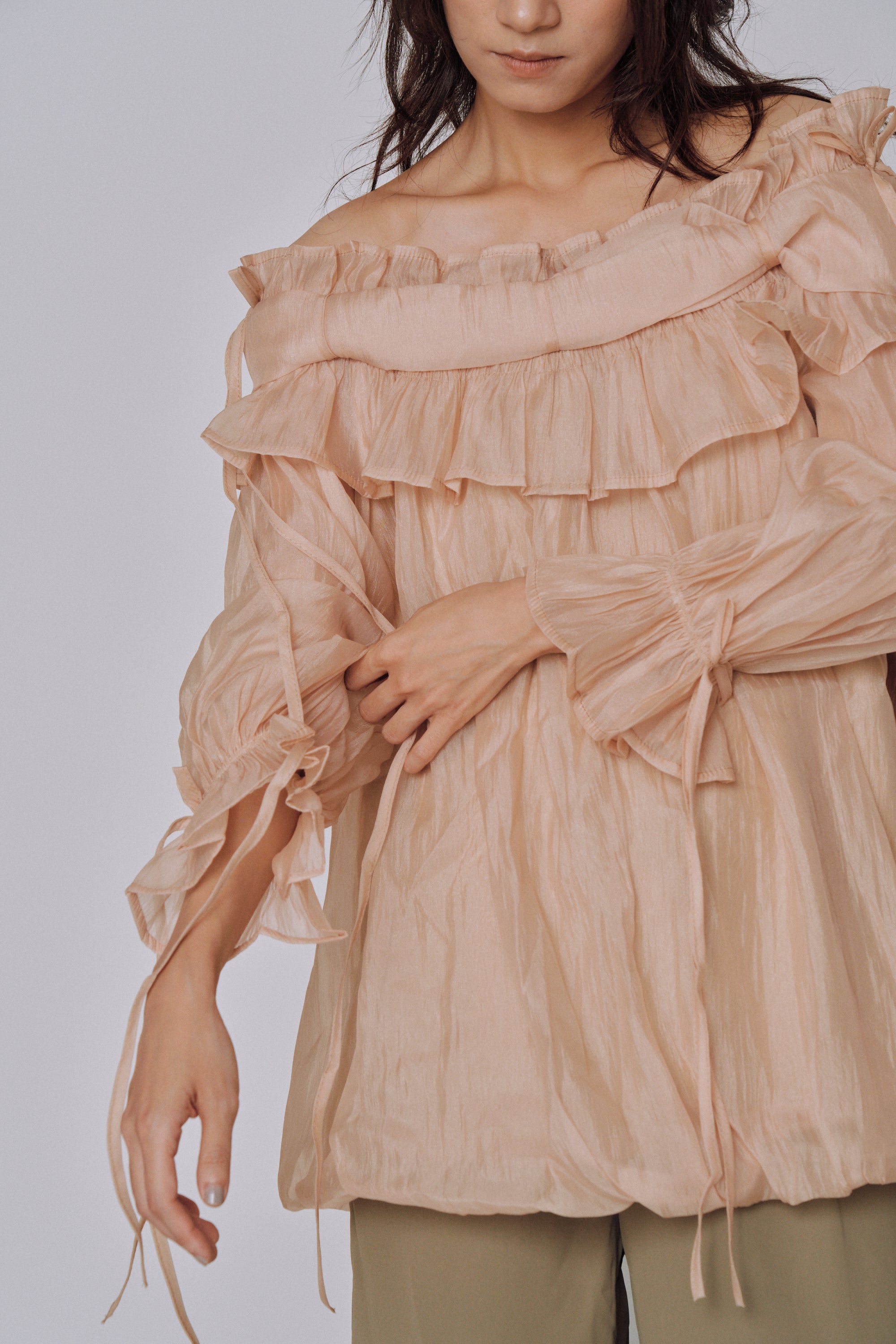 Cloud Ruffle Off-Shoulder Blouse