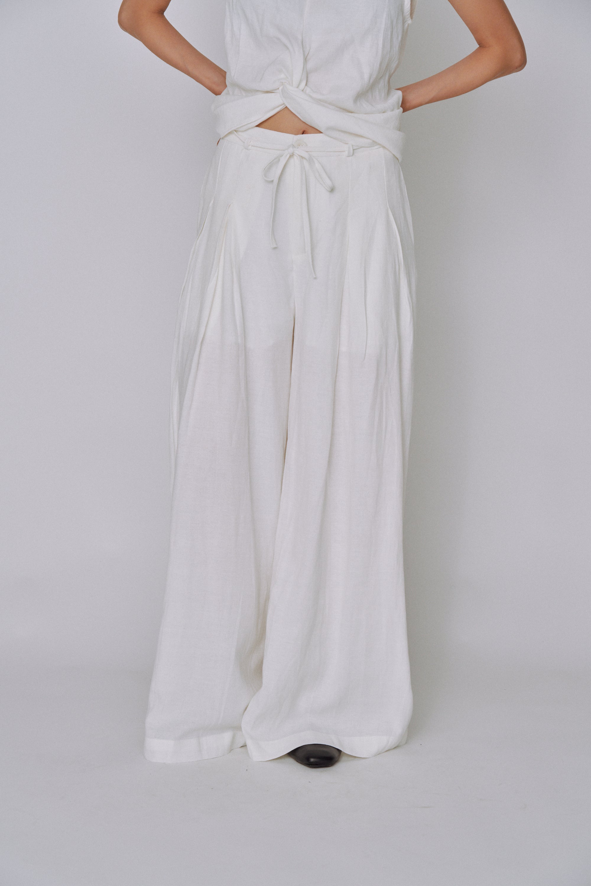 Twist Front Linen Set