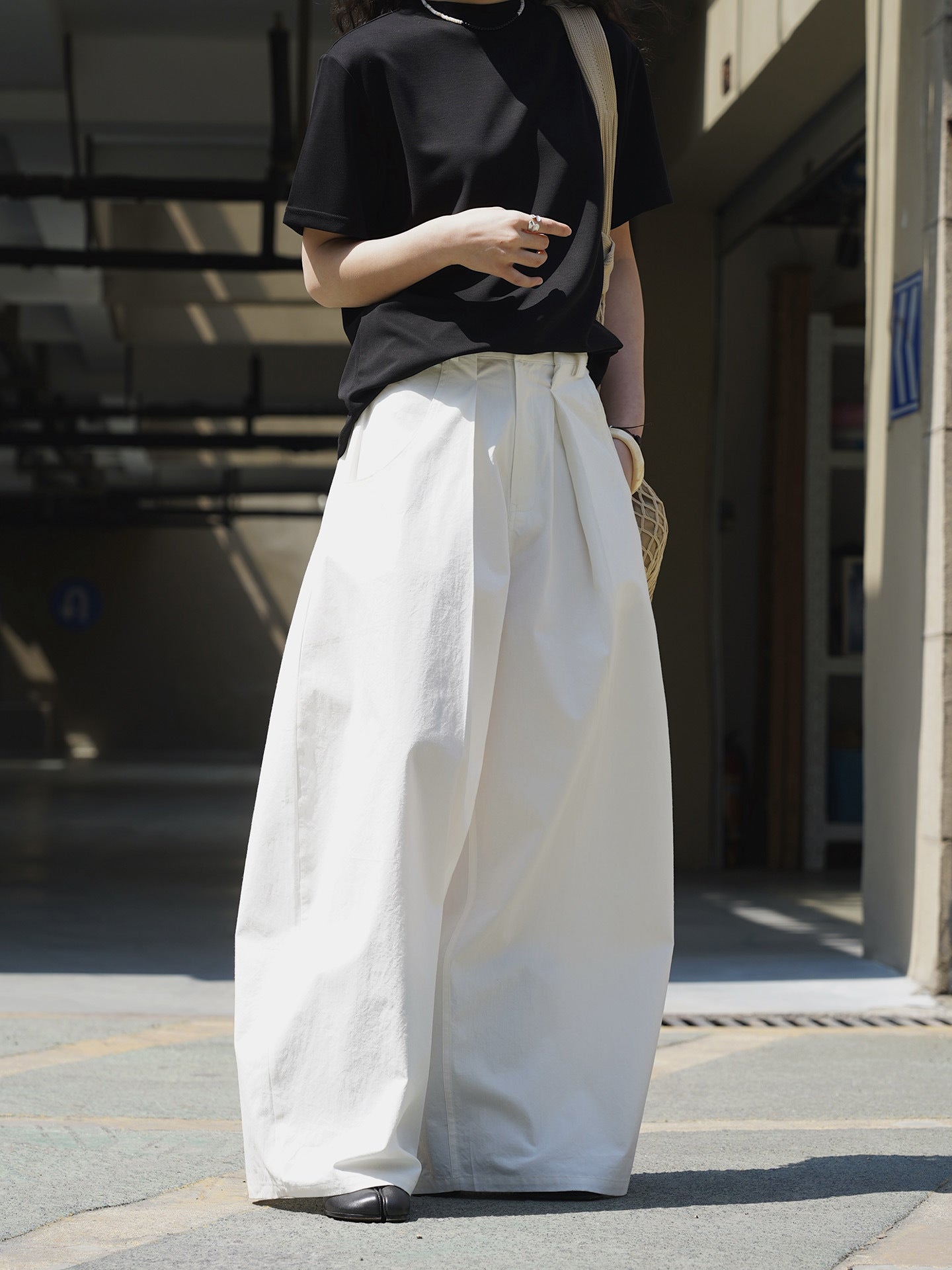 Ultra Wide High-Waist Tuck Pants