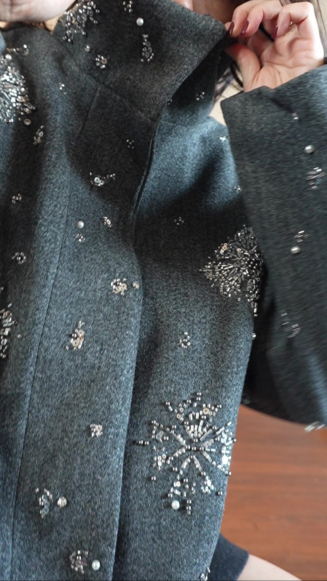 Beaded wool short jacket