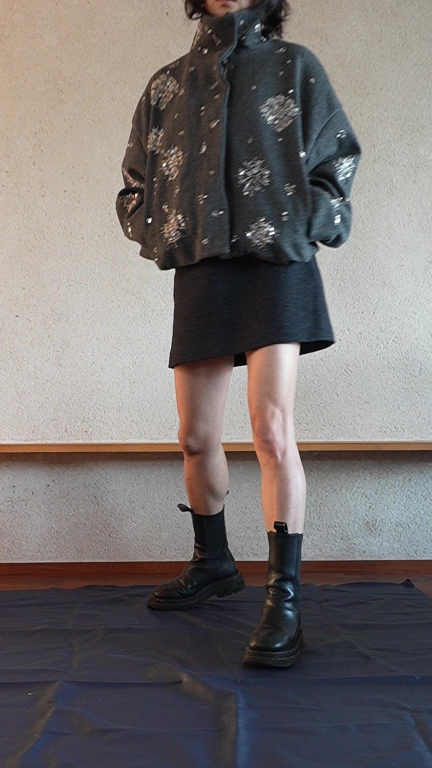 Beaded wool short jacket