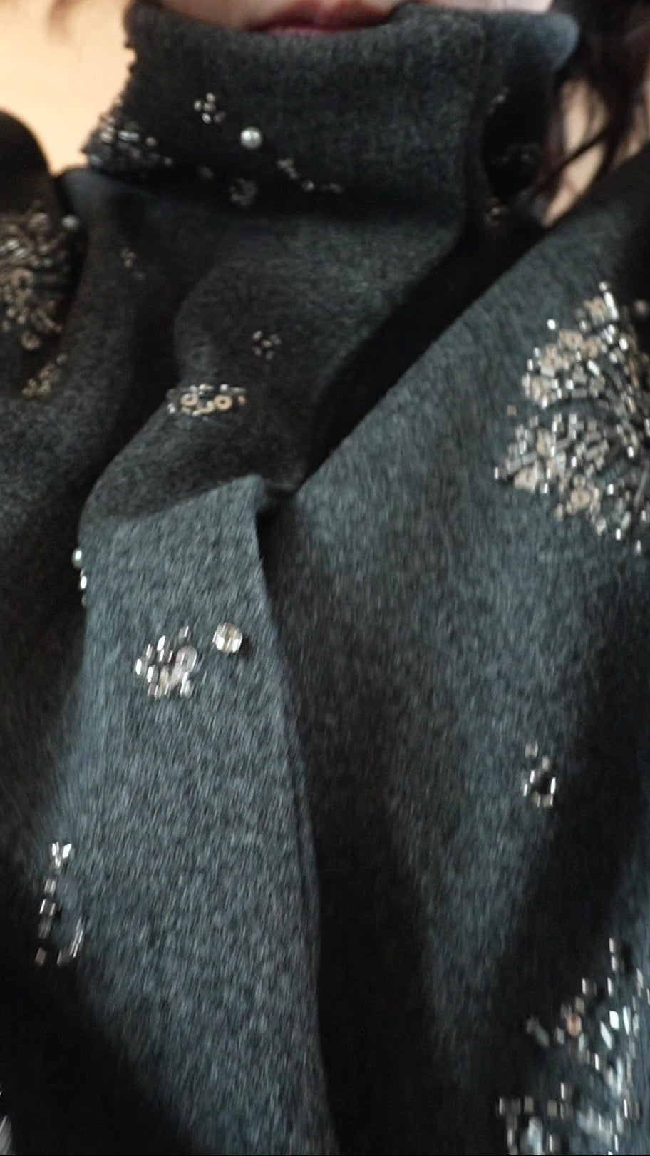 Beaded wool short jacket