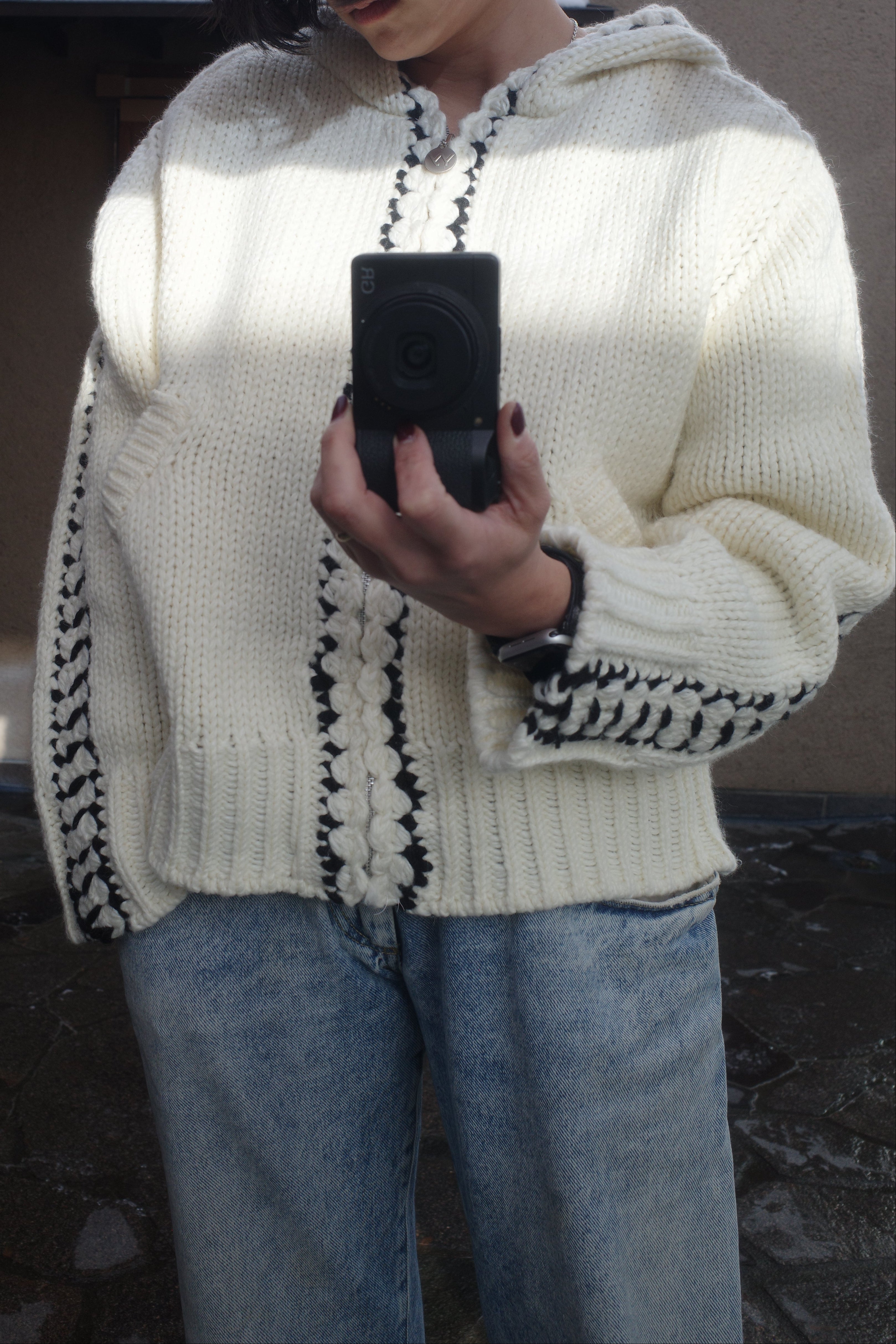 Cozy stich hood knit
