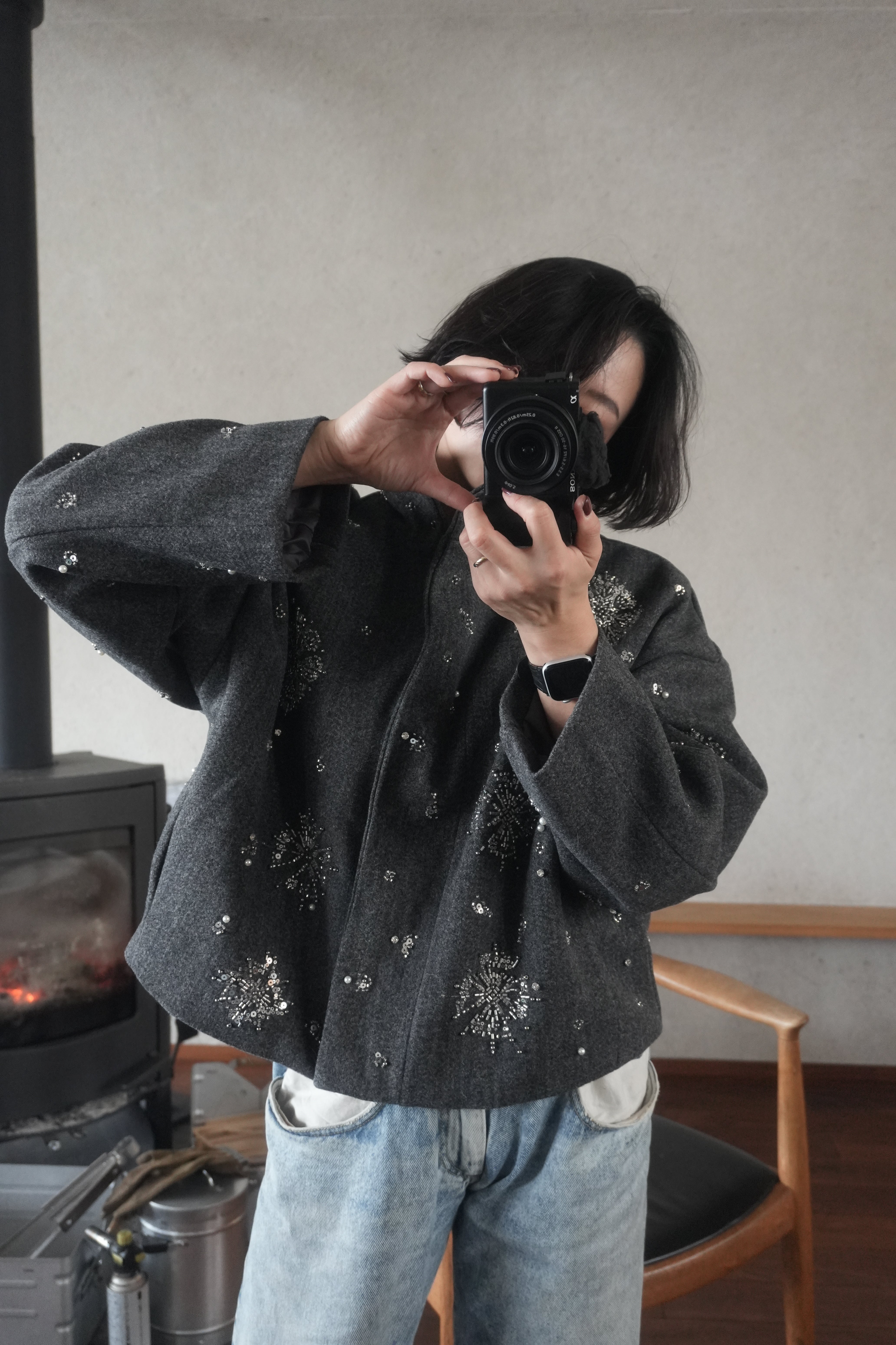 Beaded wool short jacket