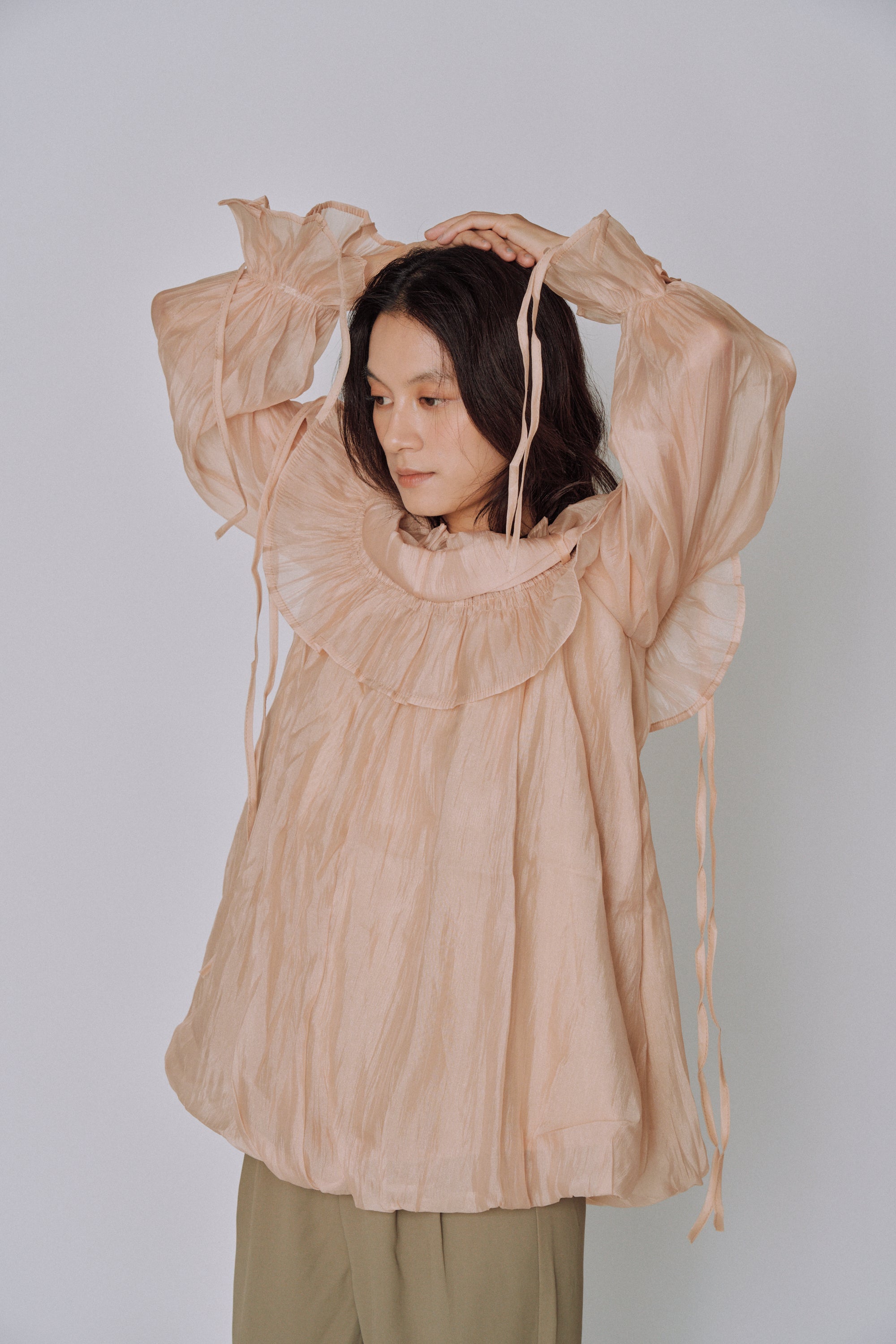 Cloud Ruffle Off-Shoulder Blouse