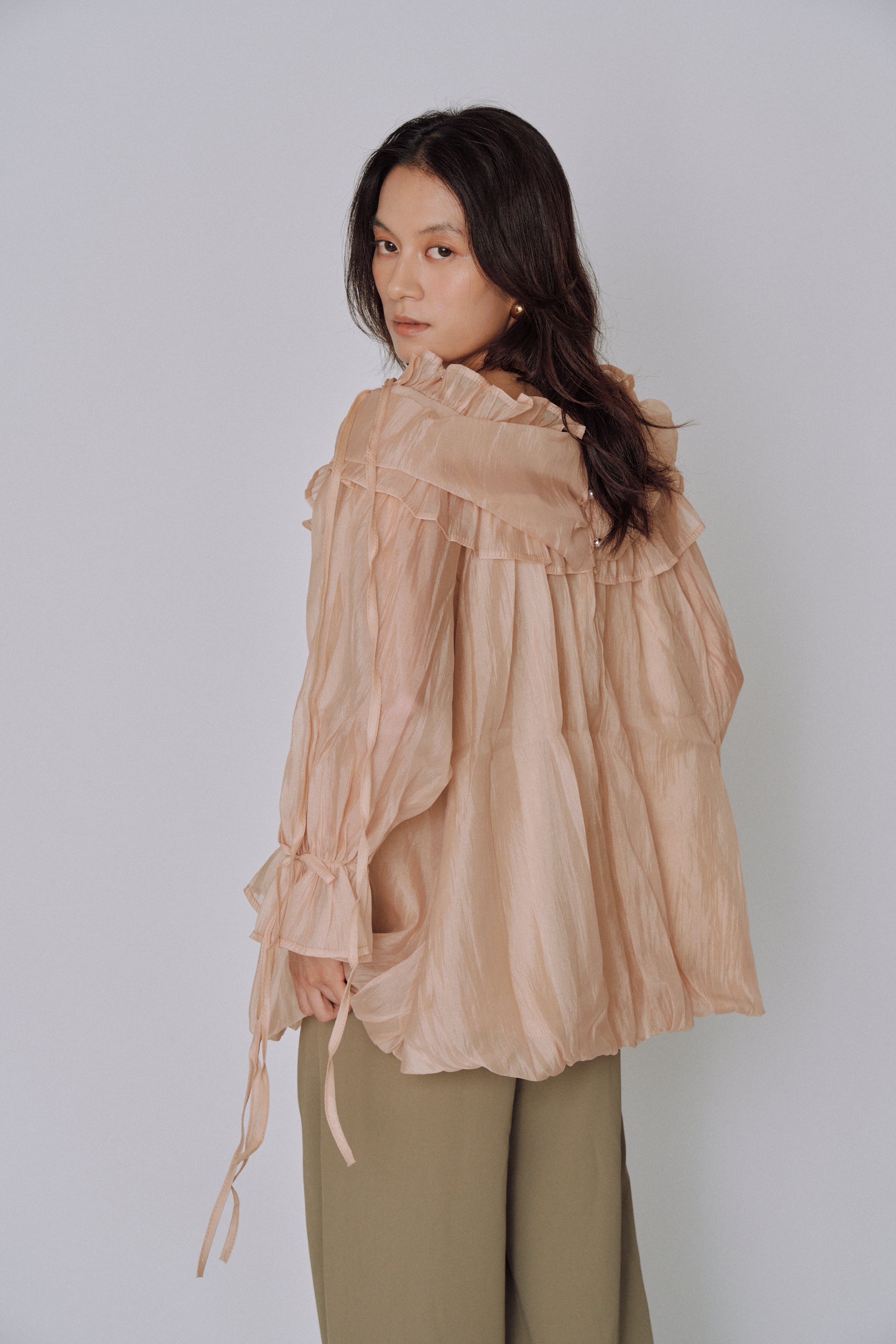 Cloud Ruffle Off-Shoulder Blouse