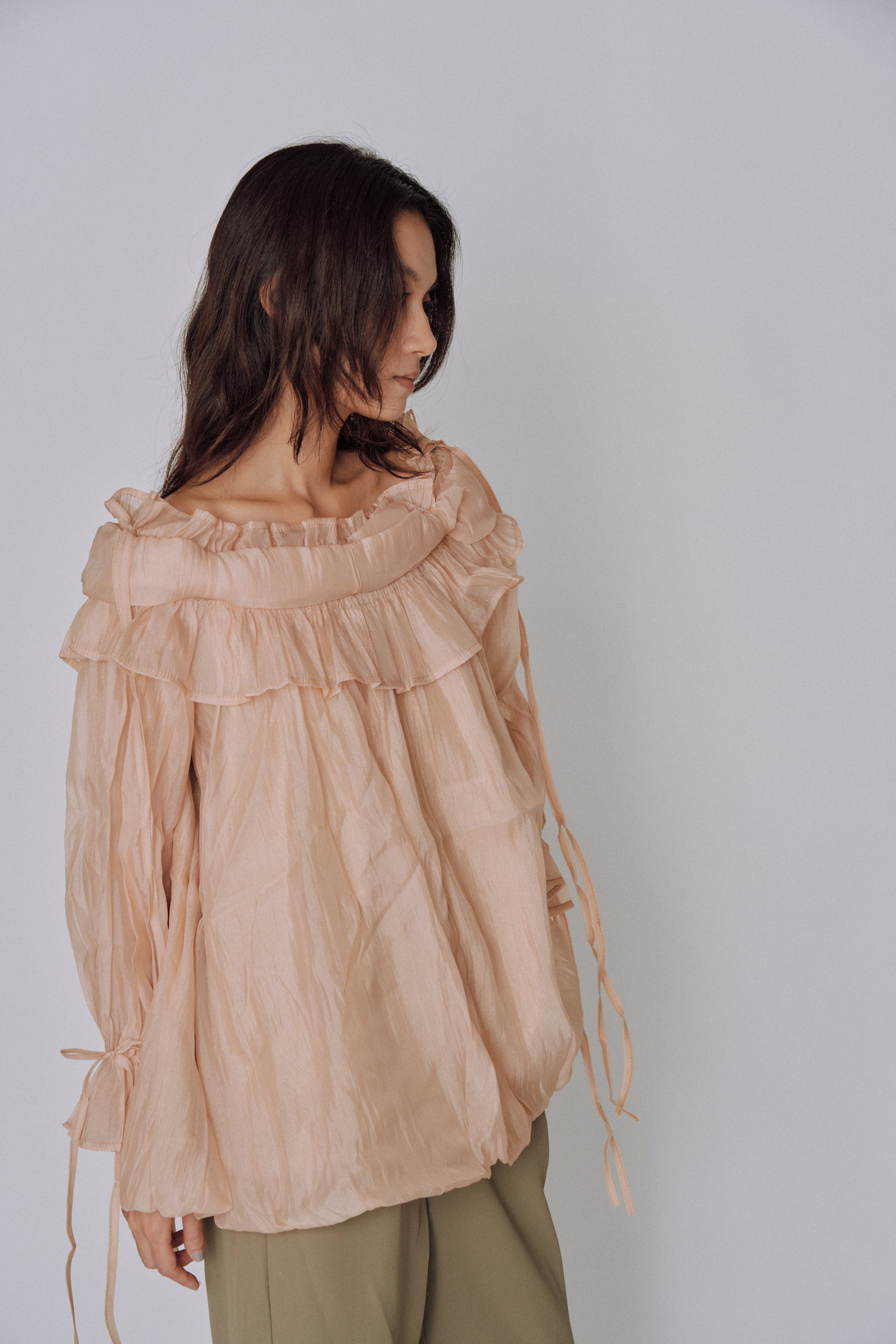 Cloud Ruffle Off-Shoulder Blouse