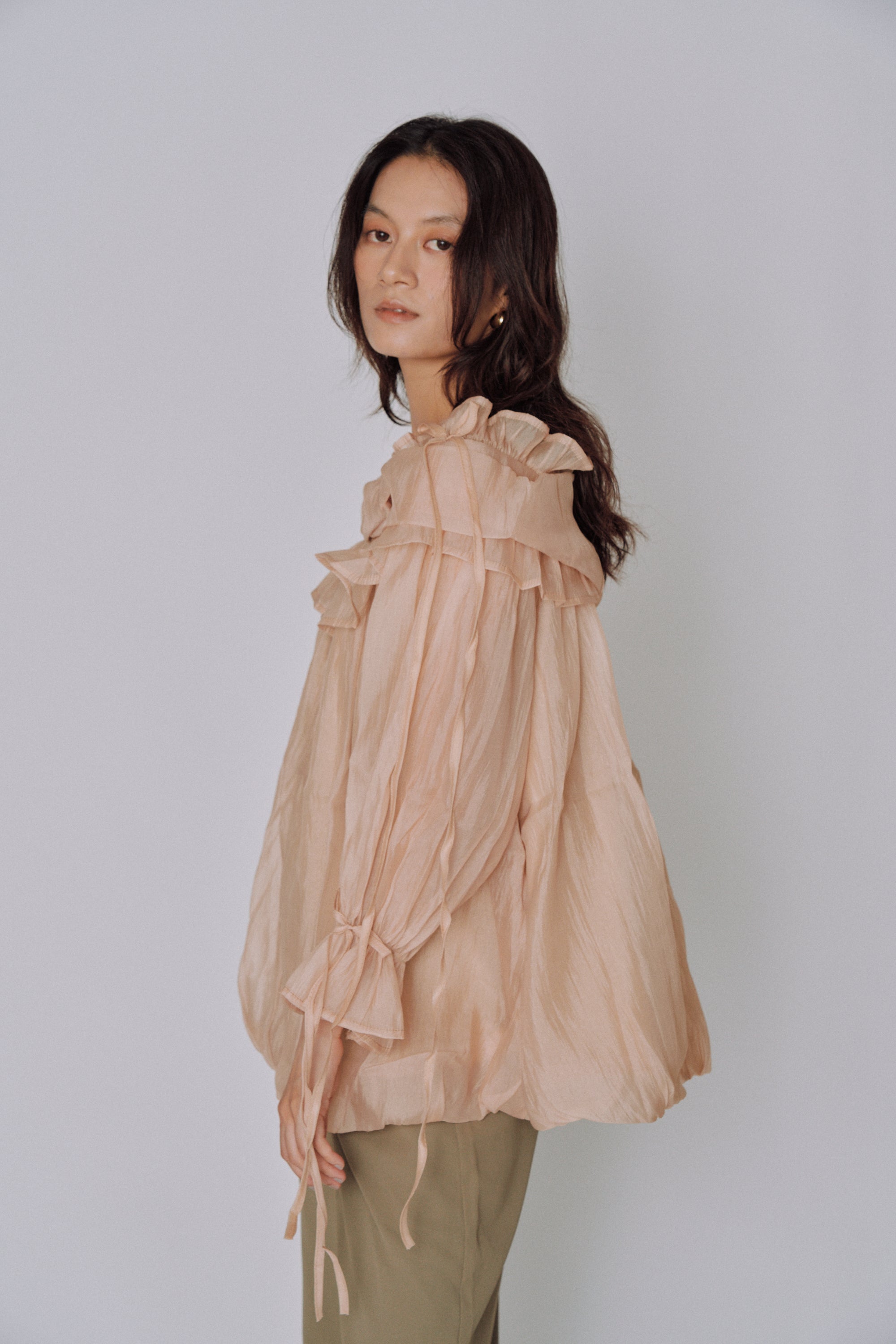 Cloud Ruffle Off-Shoulder Blouse