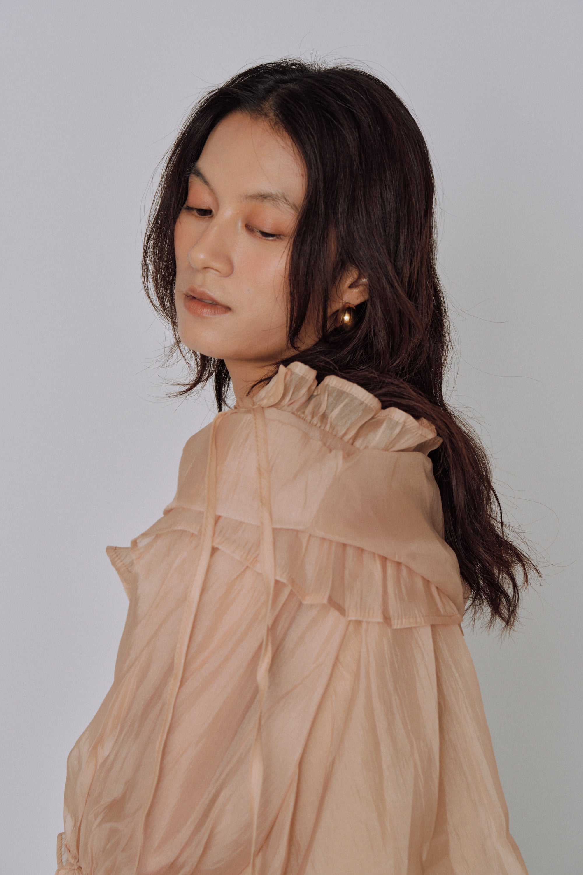 Cloud Ruffle Off-Shoulder Blouse