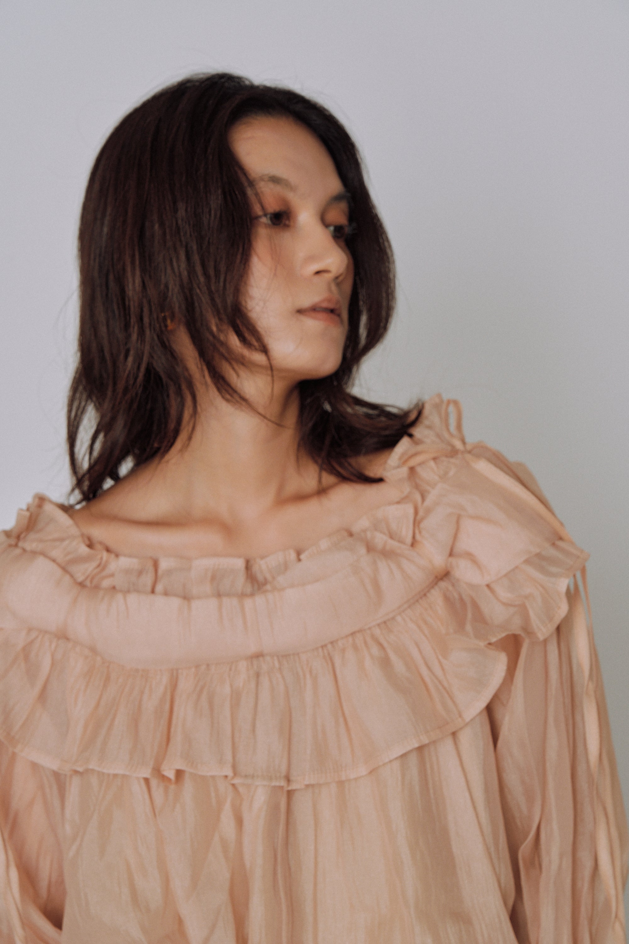 Cloud Ruffle Off-Shoulder Blouse