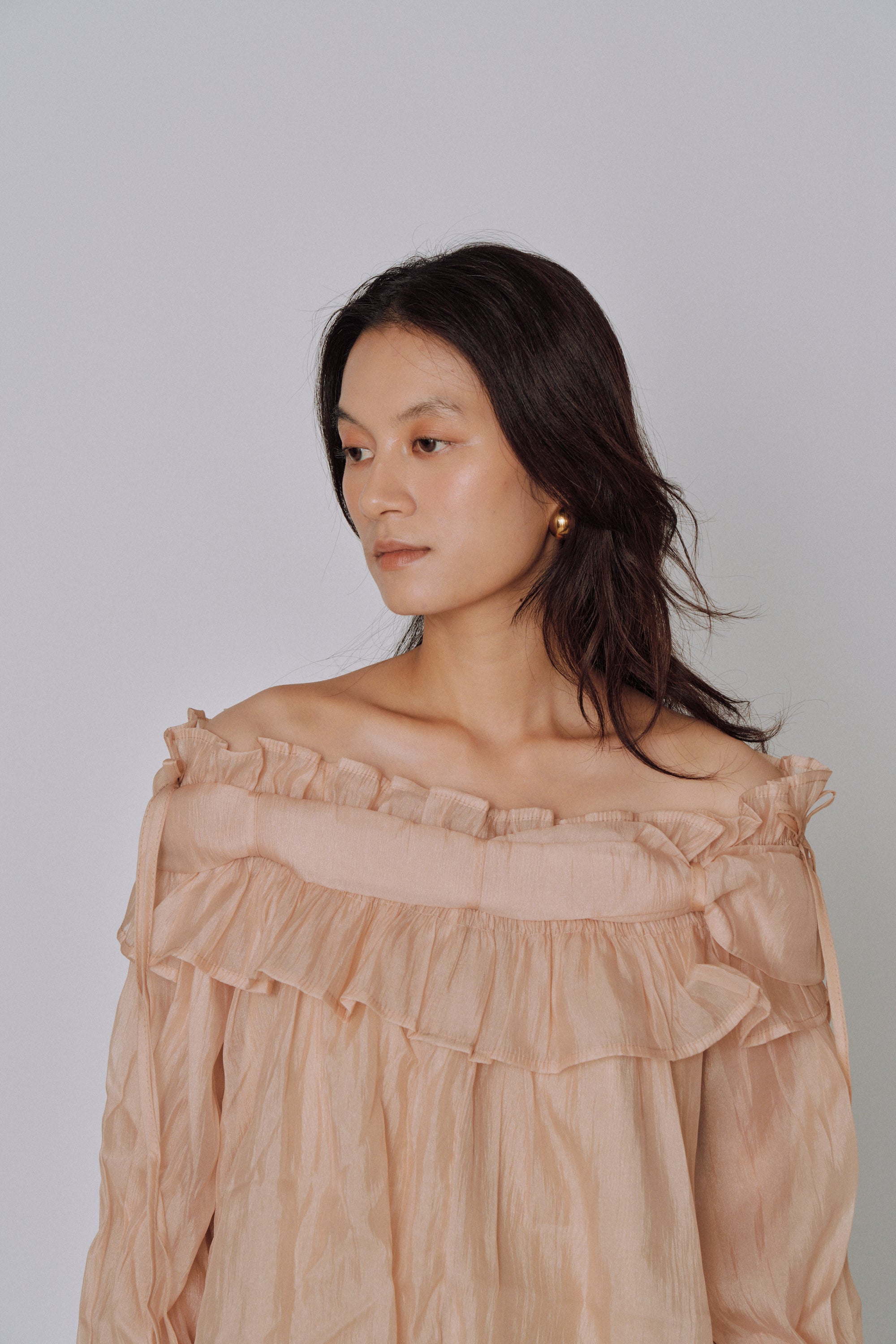 Cloud Ruffle Off-Shoulder Blouse