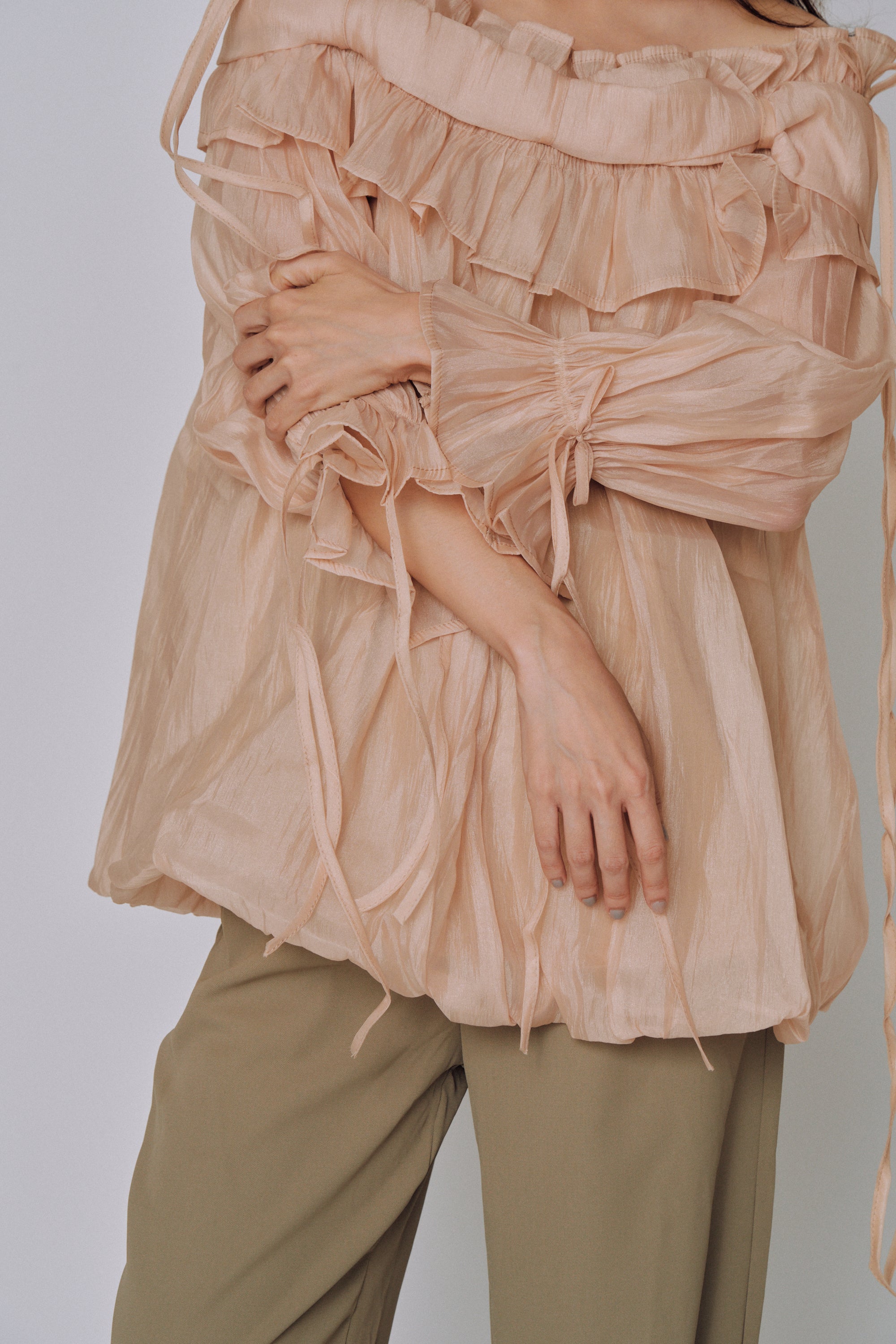 Cloud Ruffle Off-Shoulder Blouse