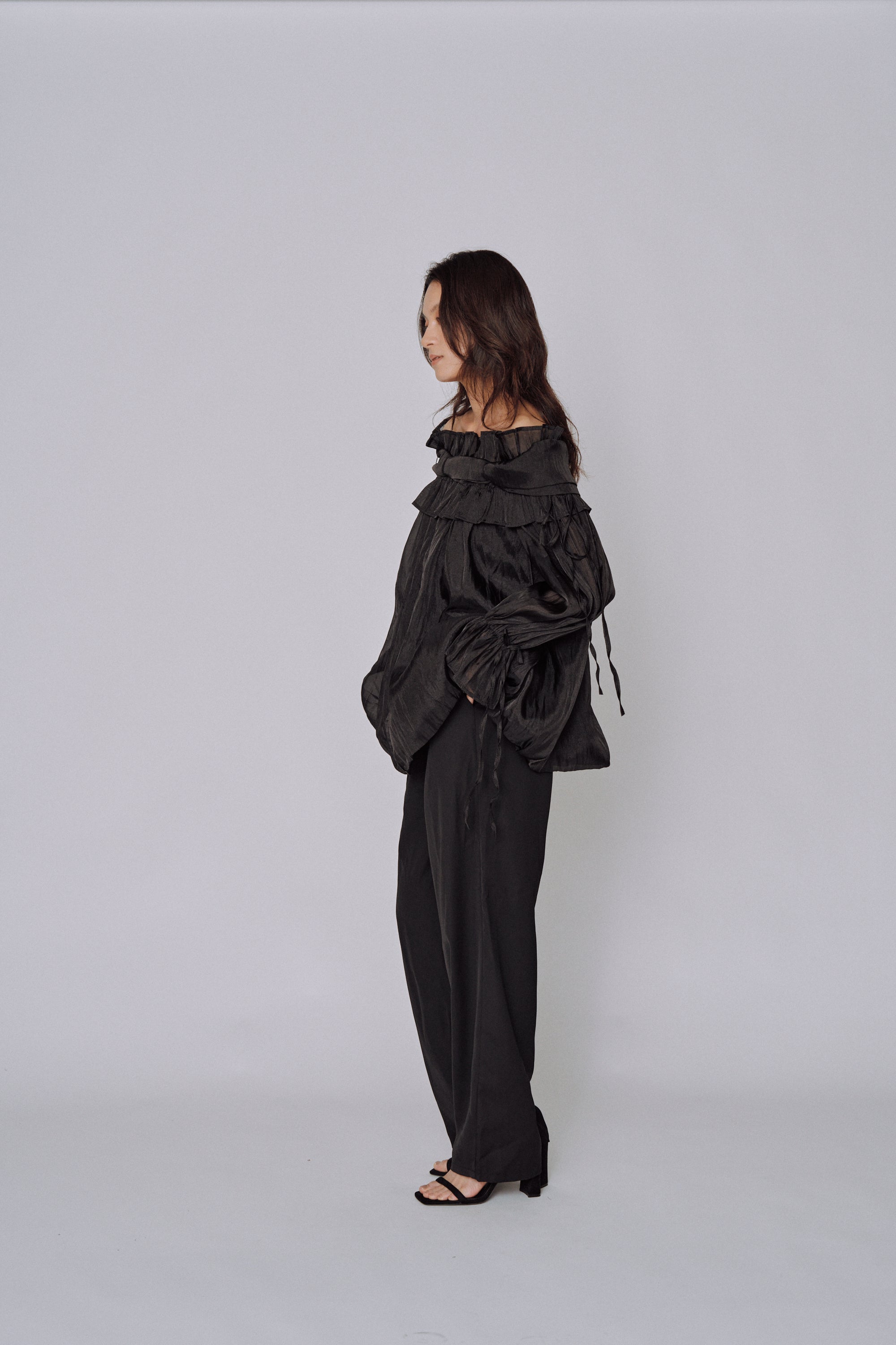 Cloud Ruffle Off-Shoulder Blouse