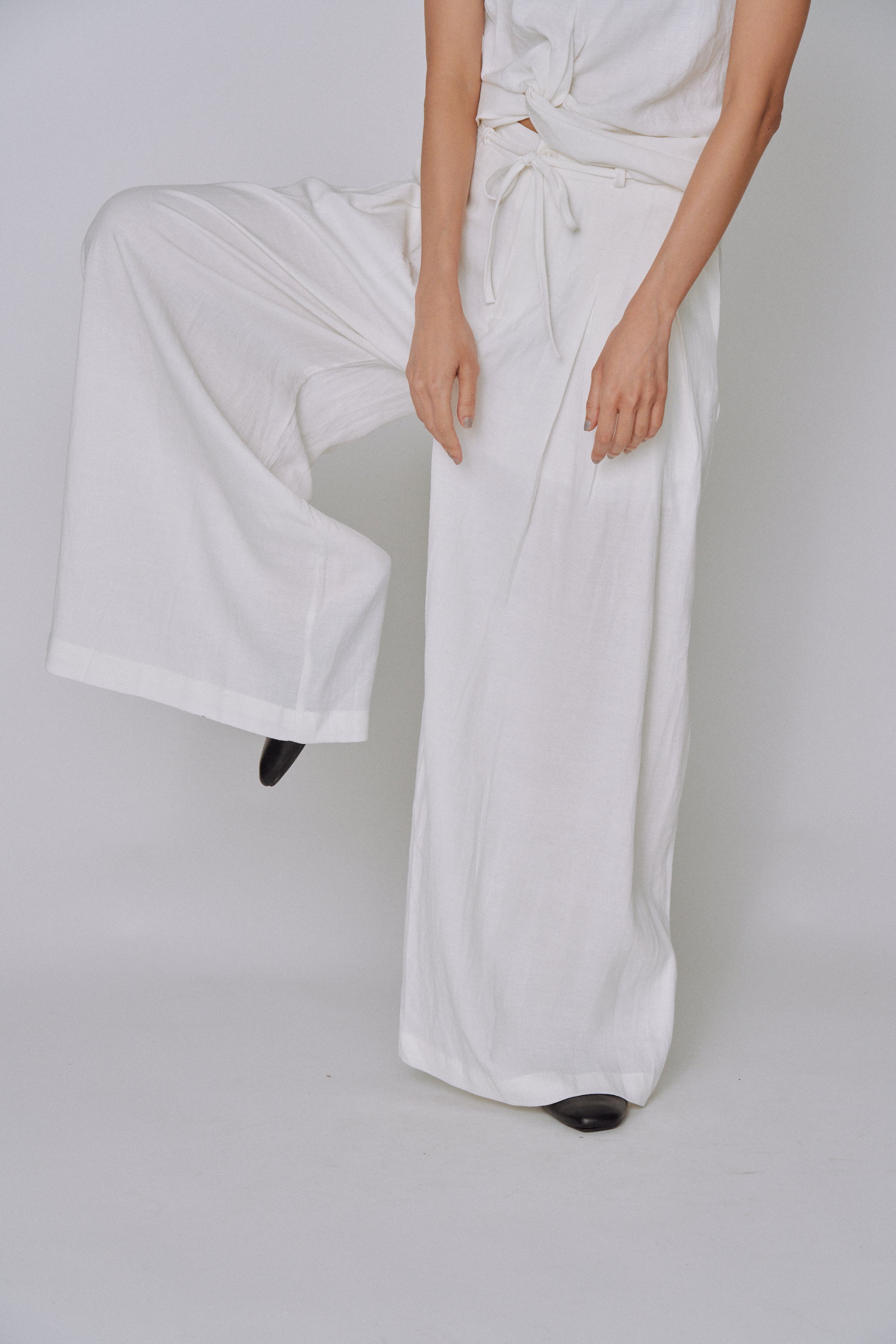 Twist Front Linen Set