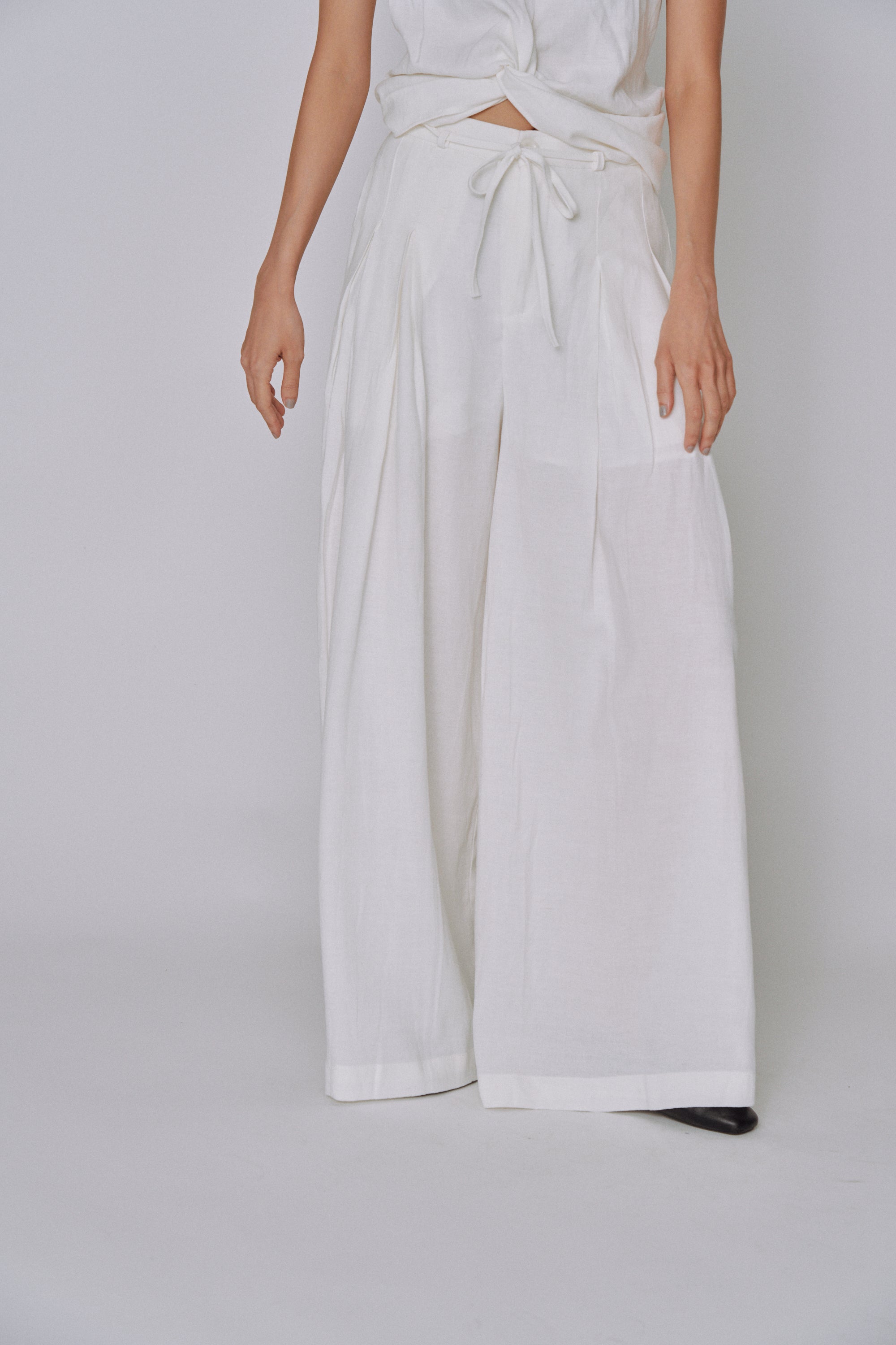Twist Front Linen Set