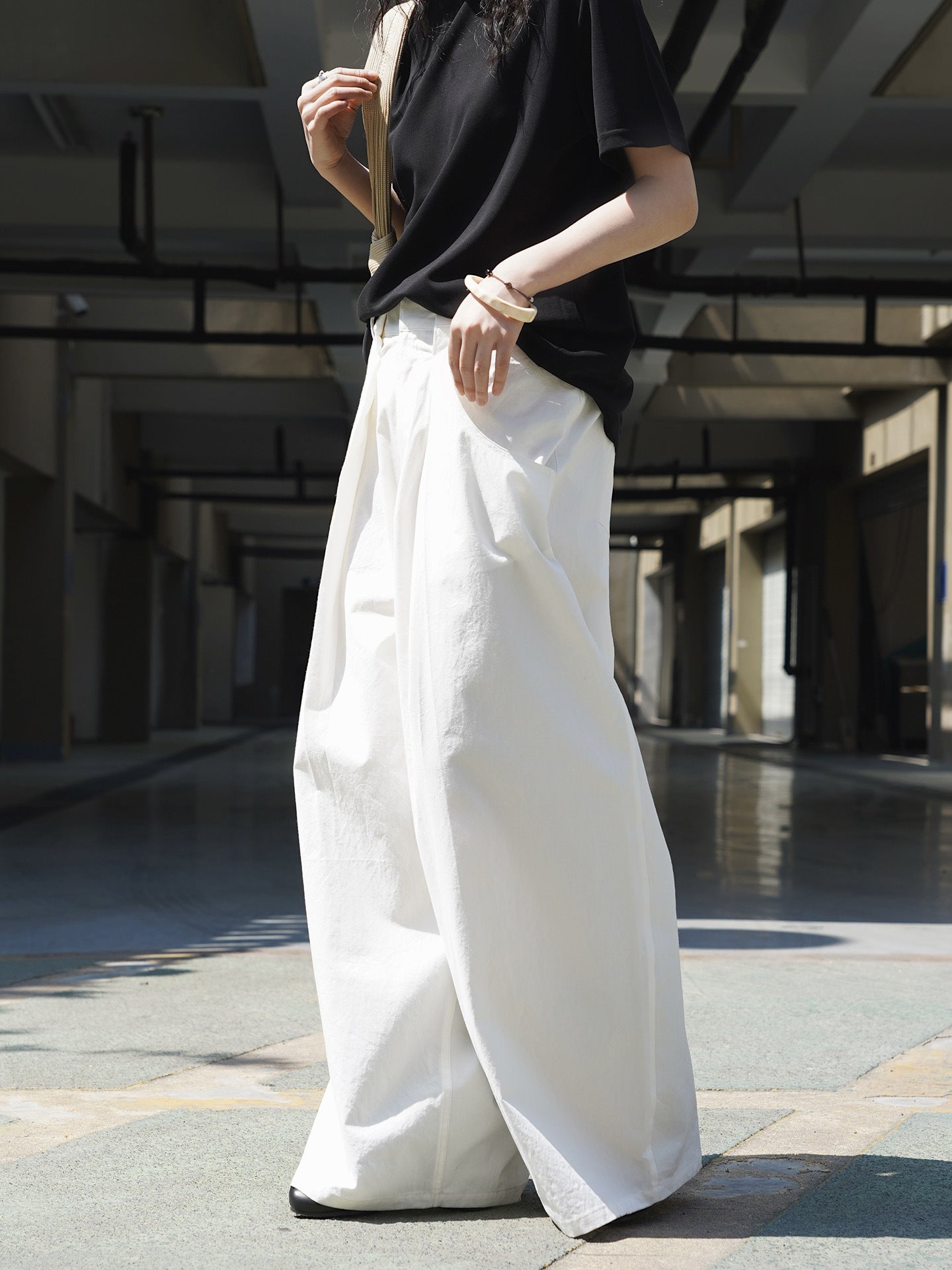 Ultra Wide High-Waist Tuck Pants