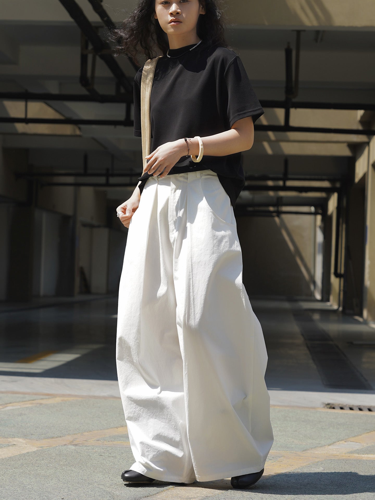 Ultra Wide High-Waist Tuck Pants