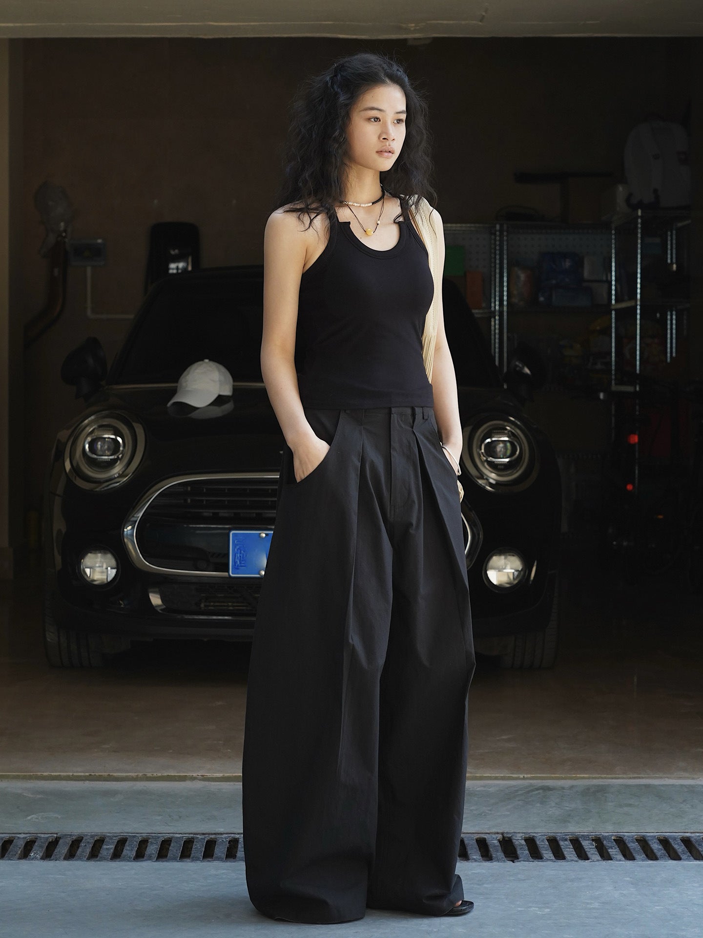 Ultra Wide High-Waist Tuck Pants