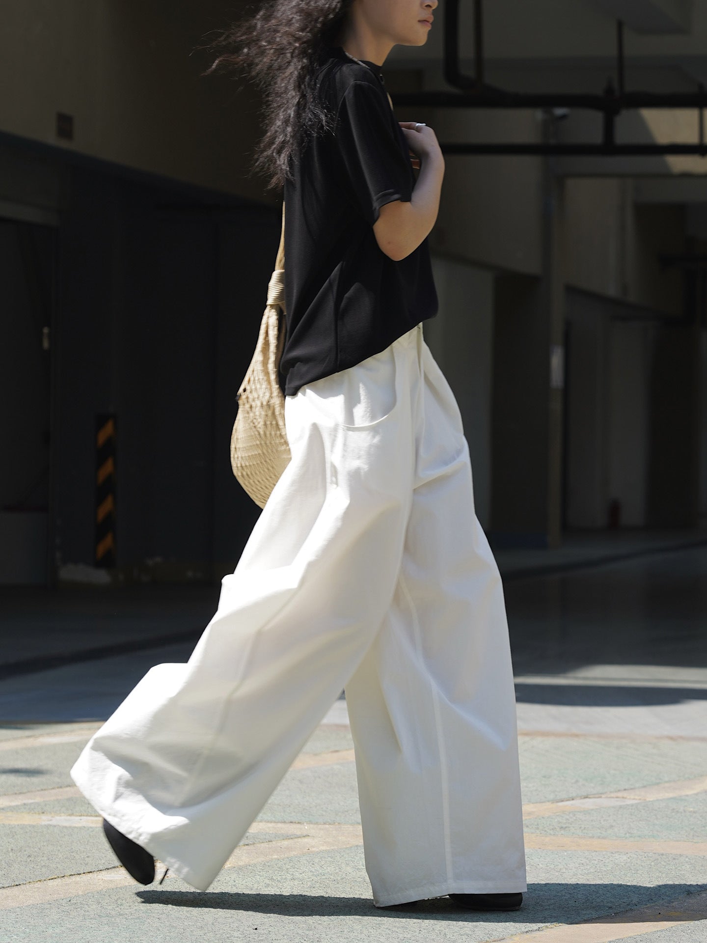Ultra Wide High-Waist Tuck Pants