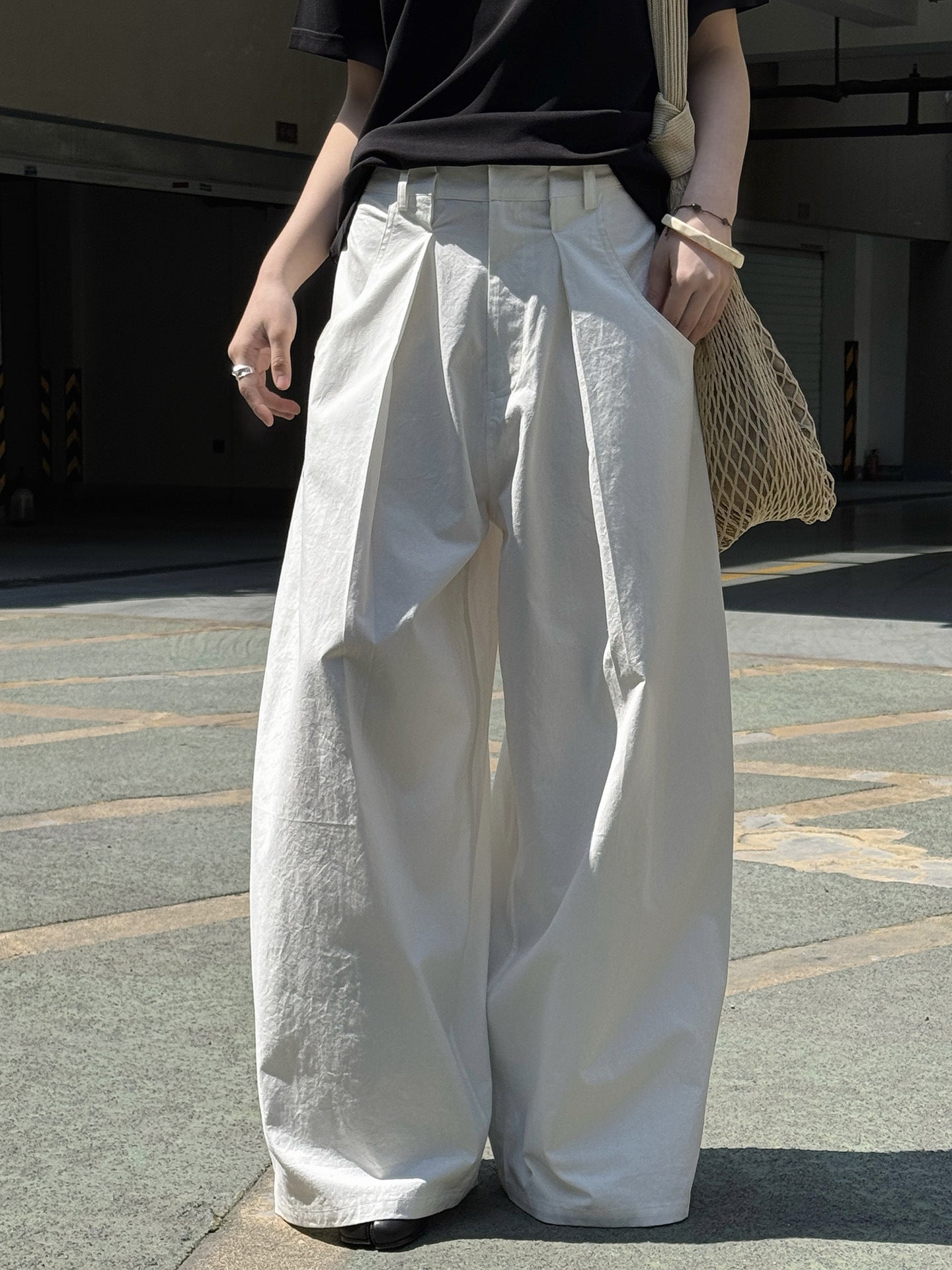 Ultra Wide High-Waist Tuck Pants