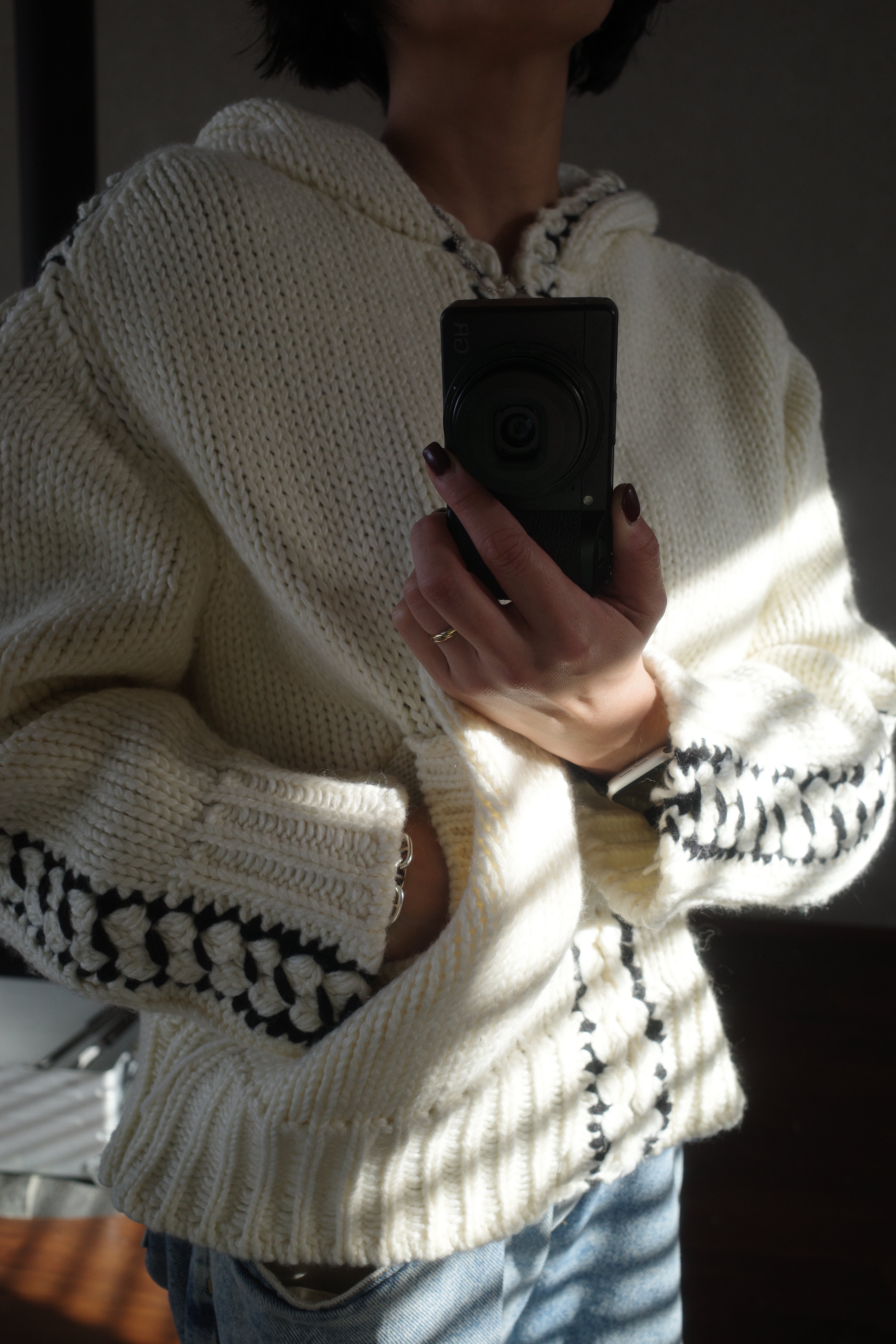 Cozy stich hood knit