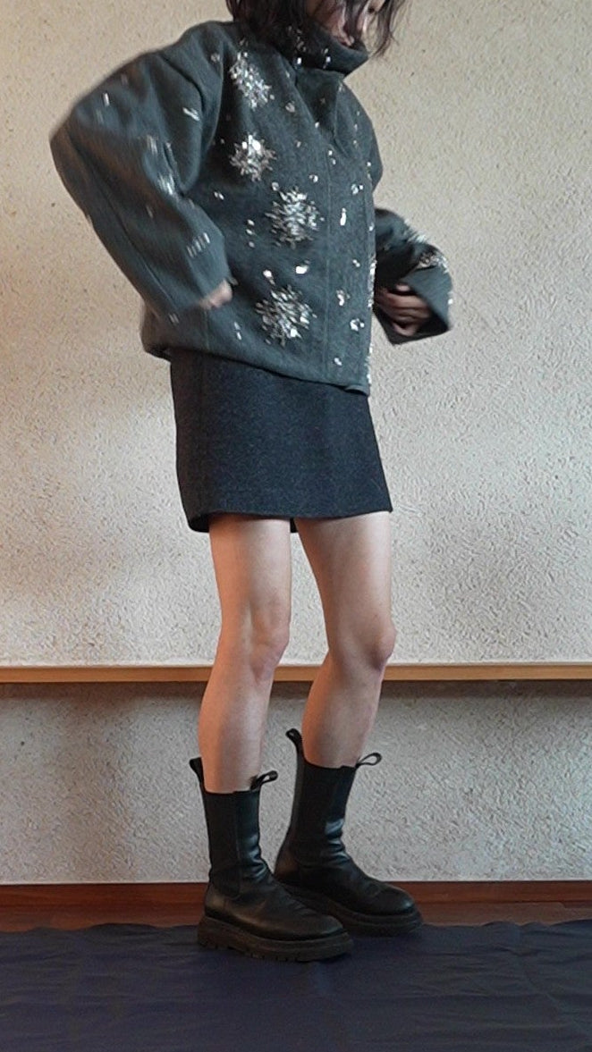 Beaded wool short jacket
