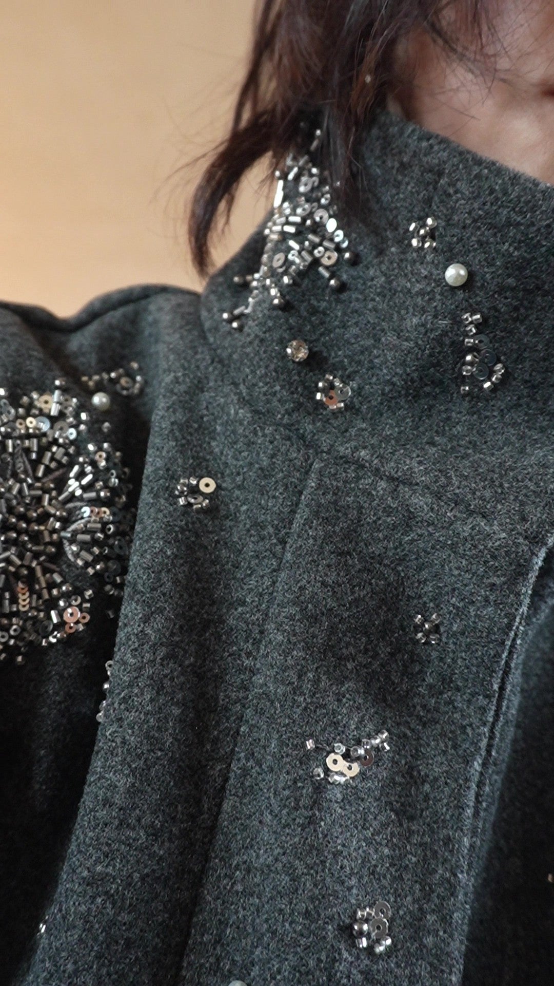 Beaded wool short jacket