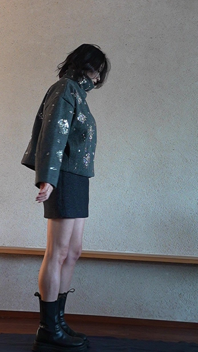 Beaded wool short jacket