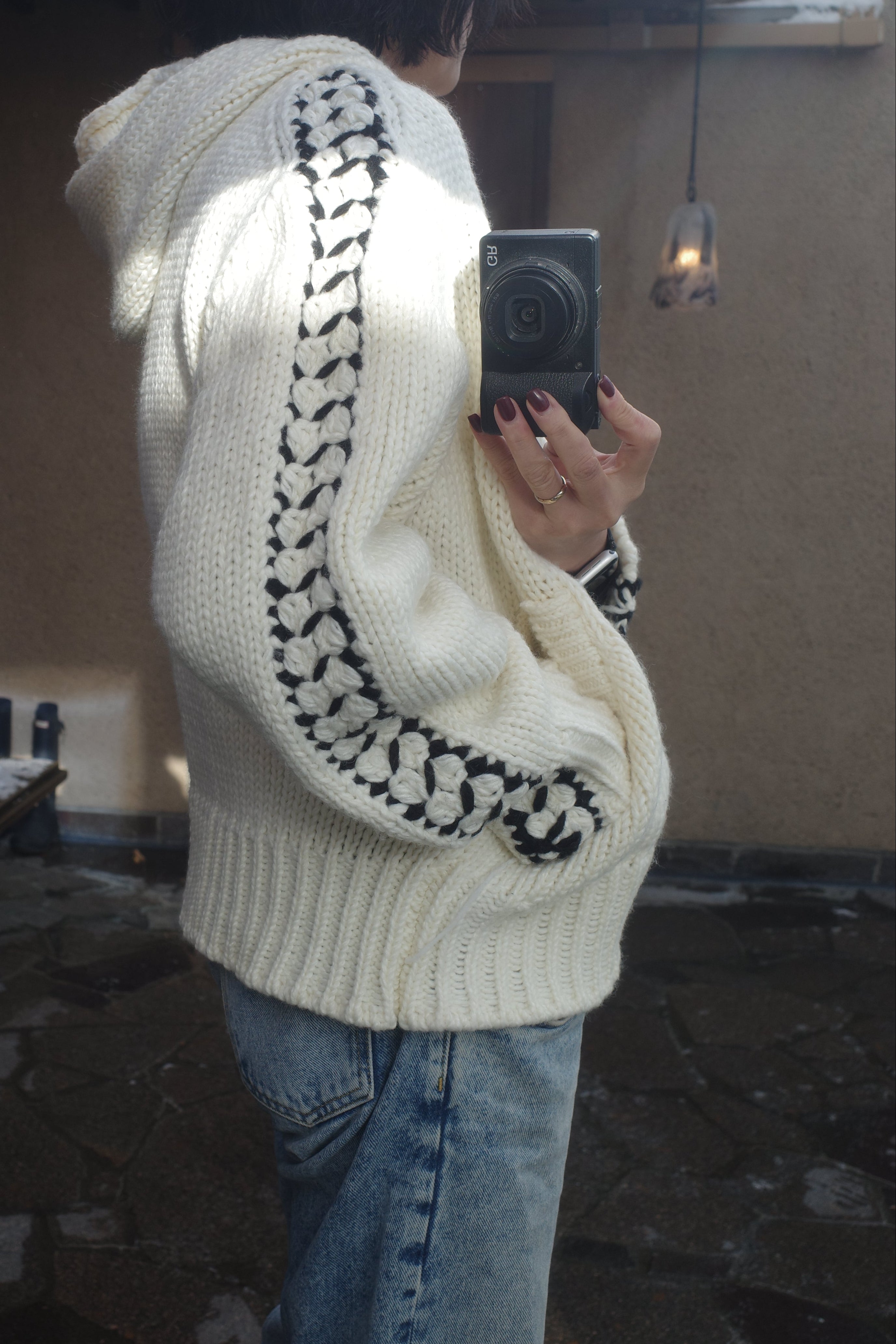 Cozy stich hood knit
