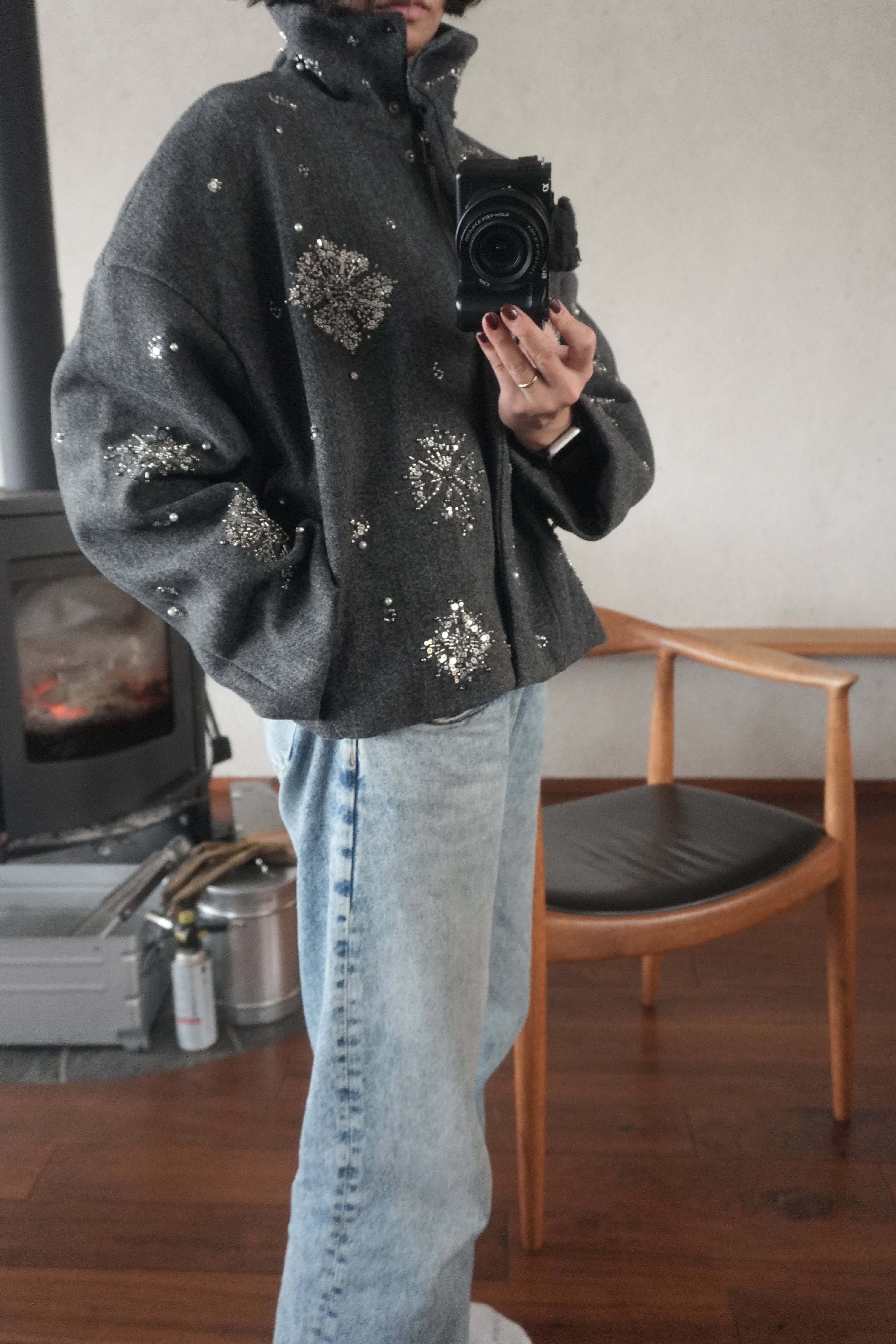 Beaded wool short jacket