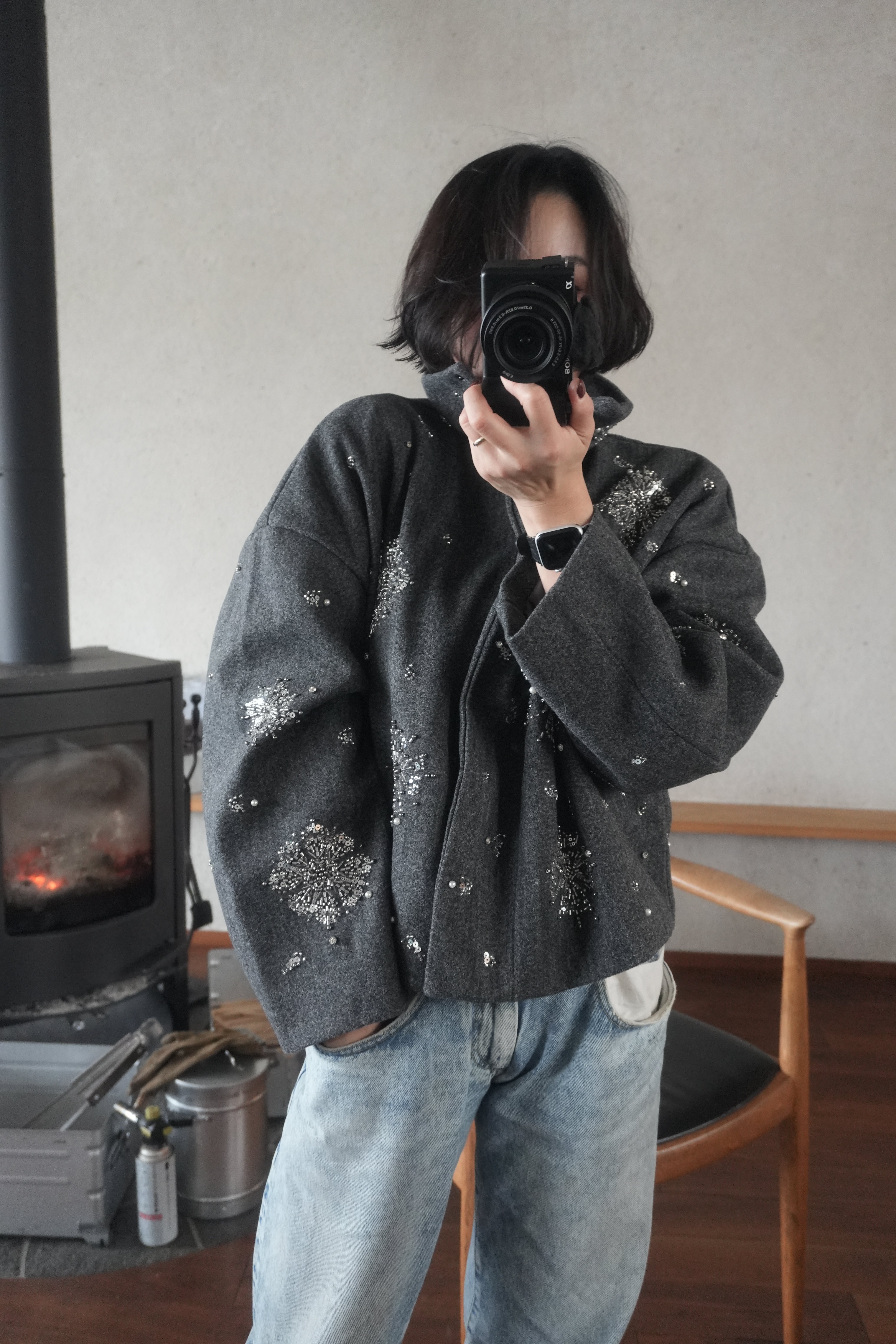 Beaded wool short jacket