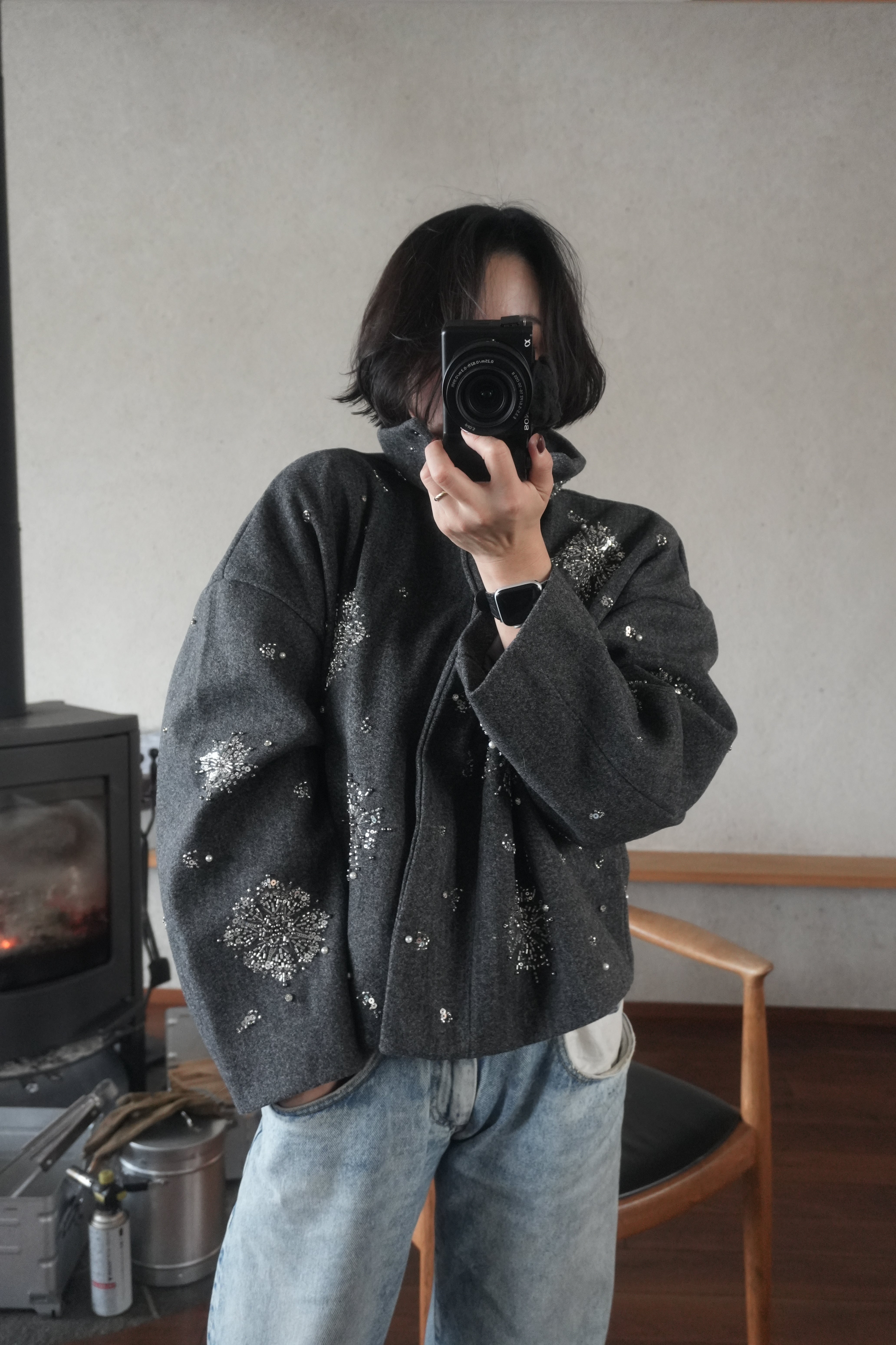 Beaded wool short jacket