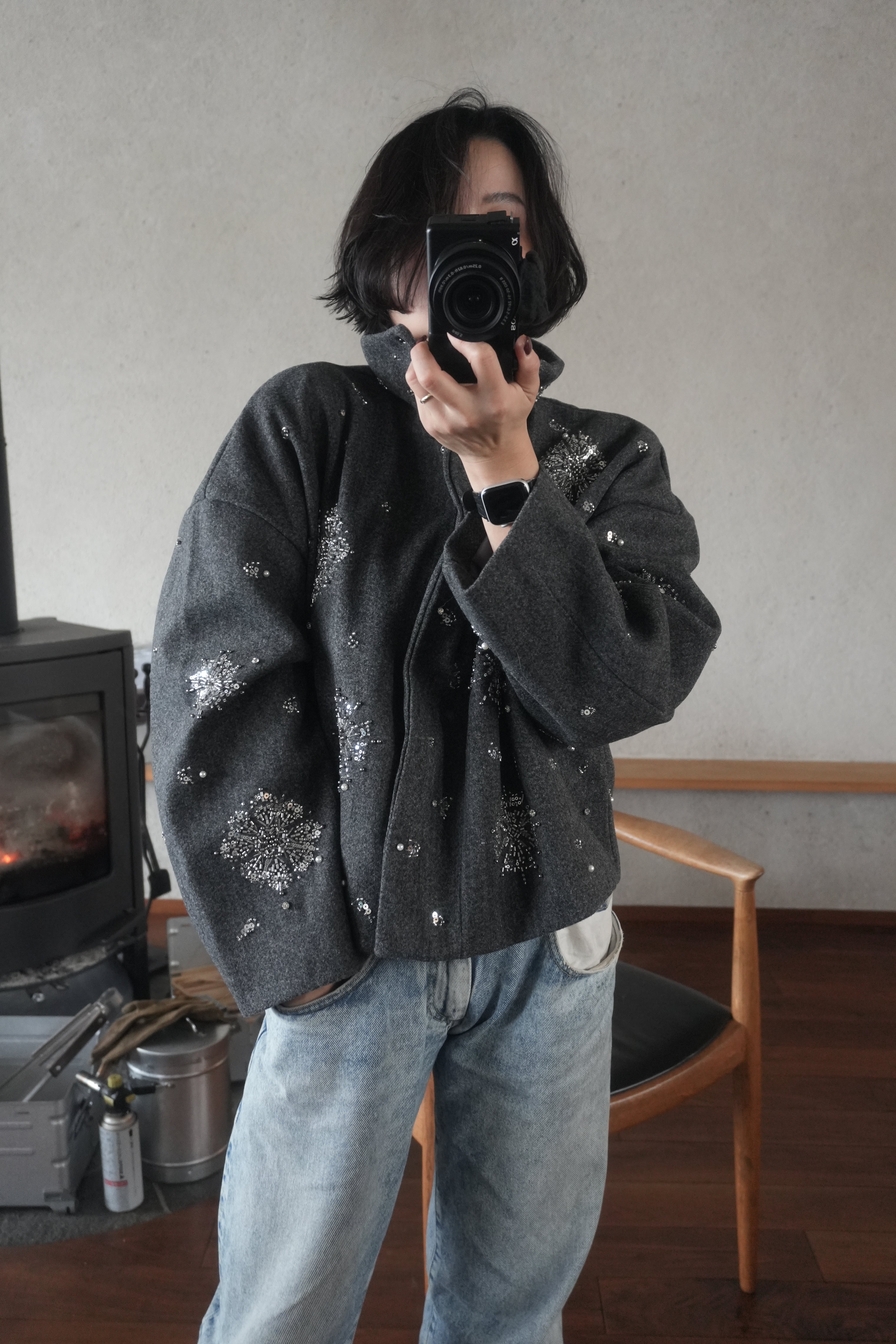 Beaded wool short jacket