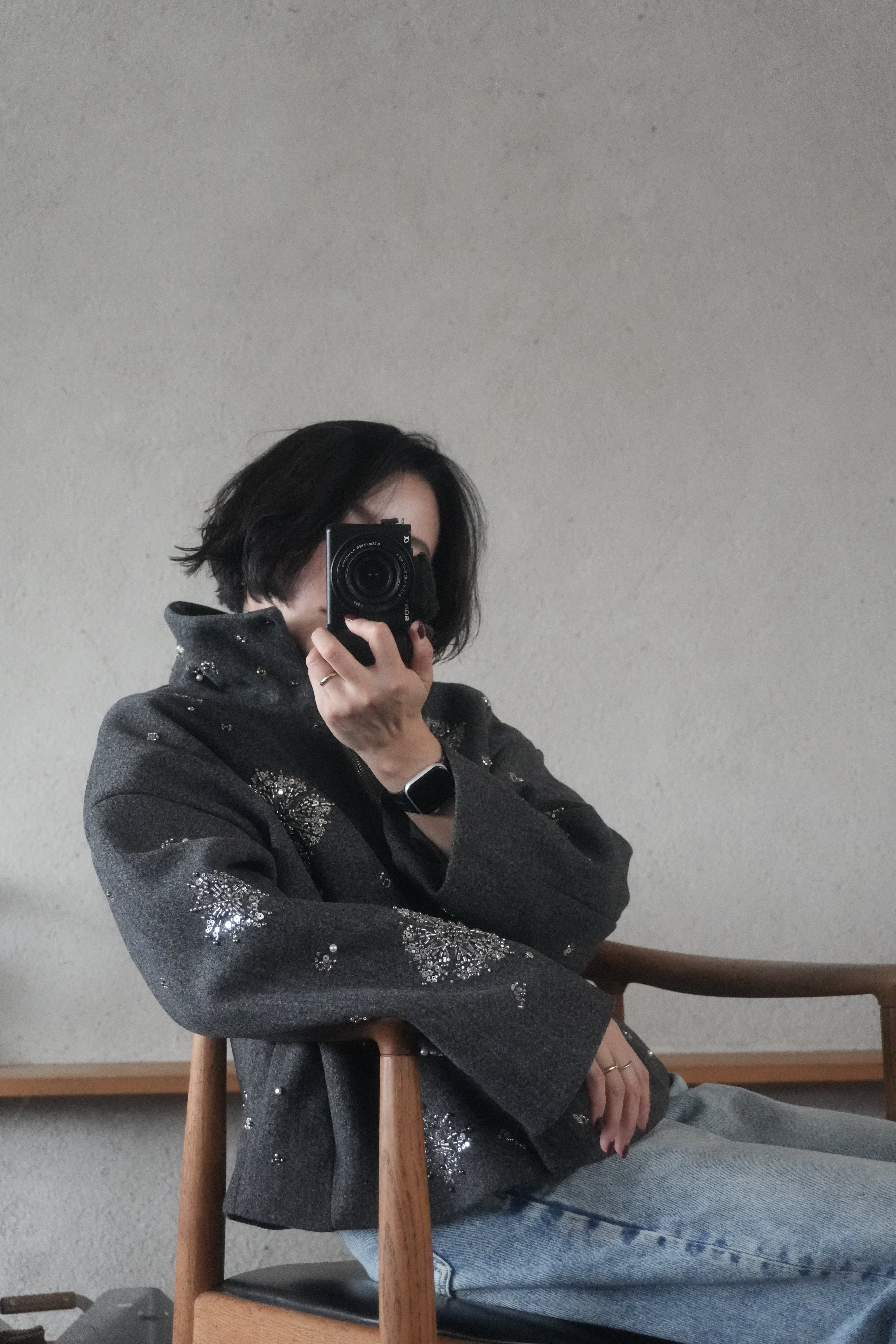 Beaded wool short jacket