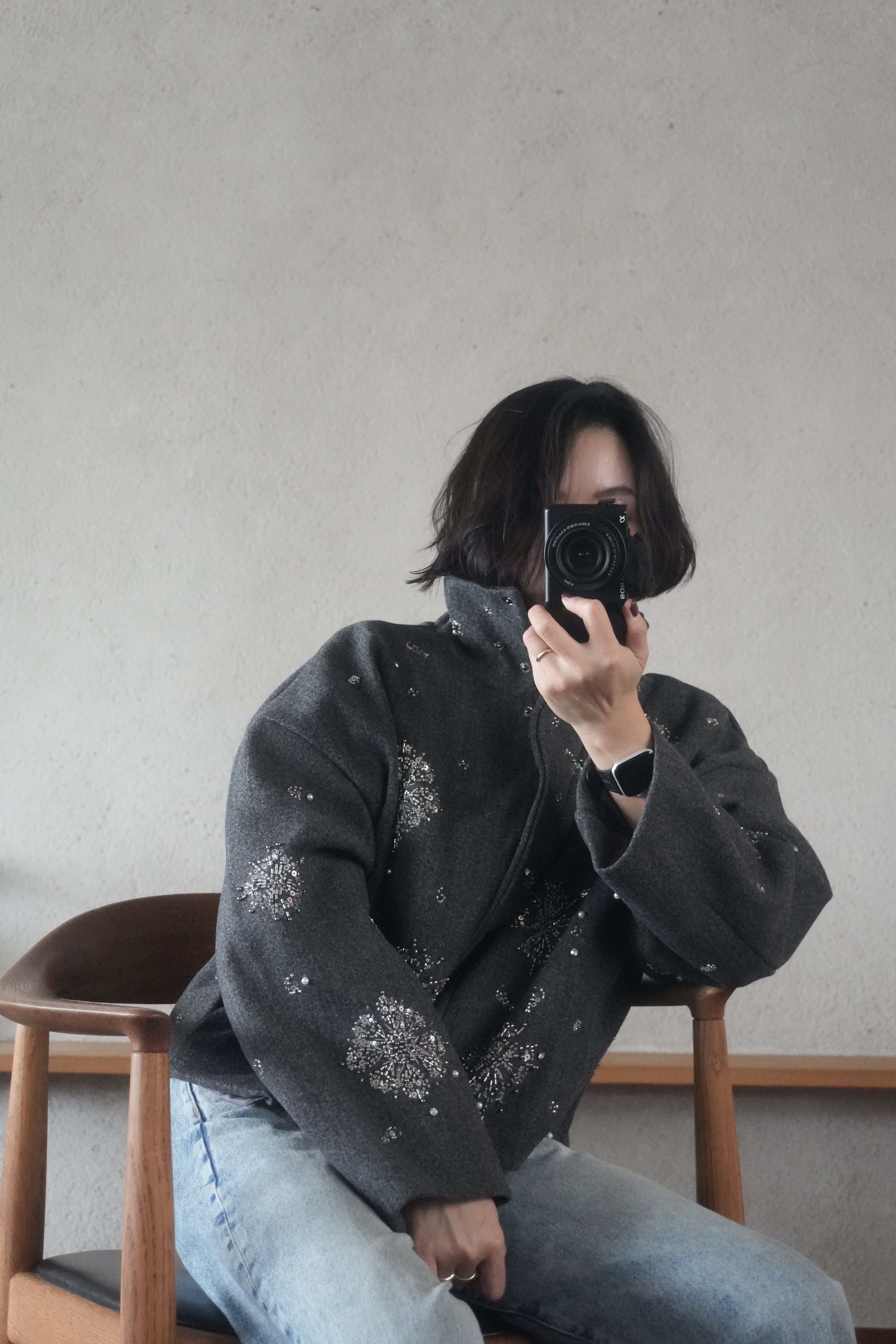 Beaded wool short jacket