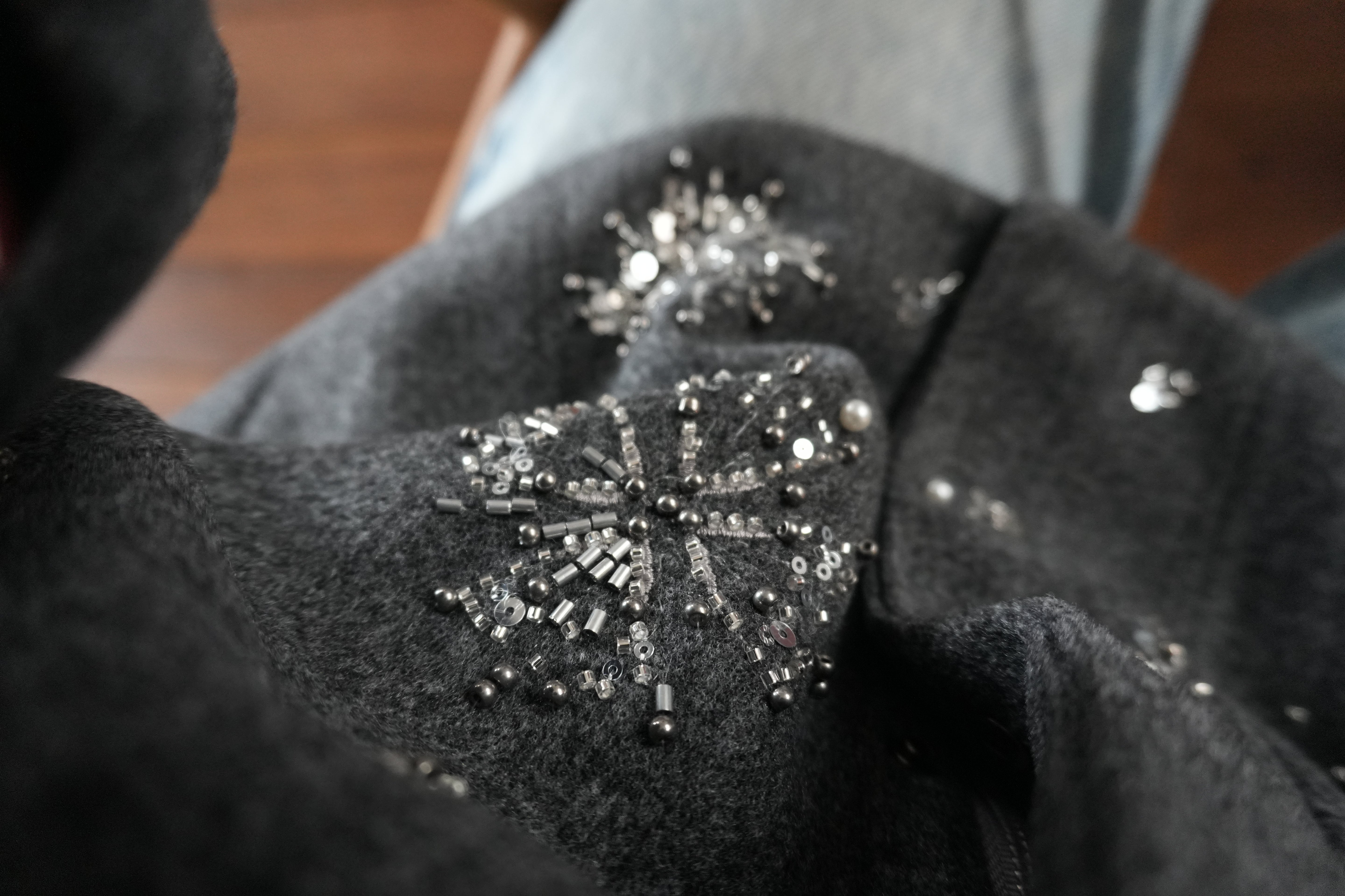 Beaded wool short jacket