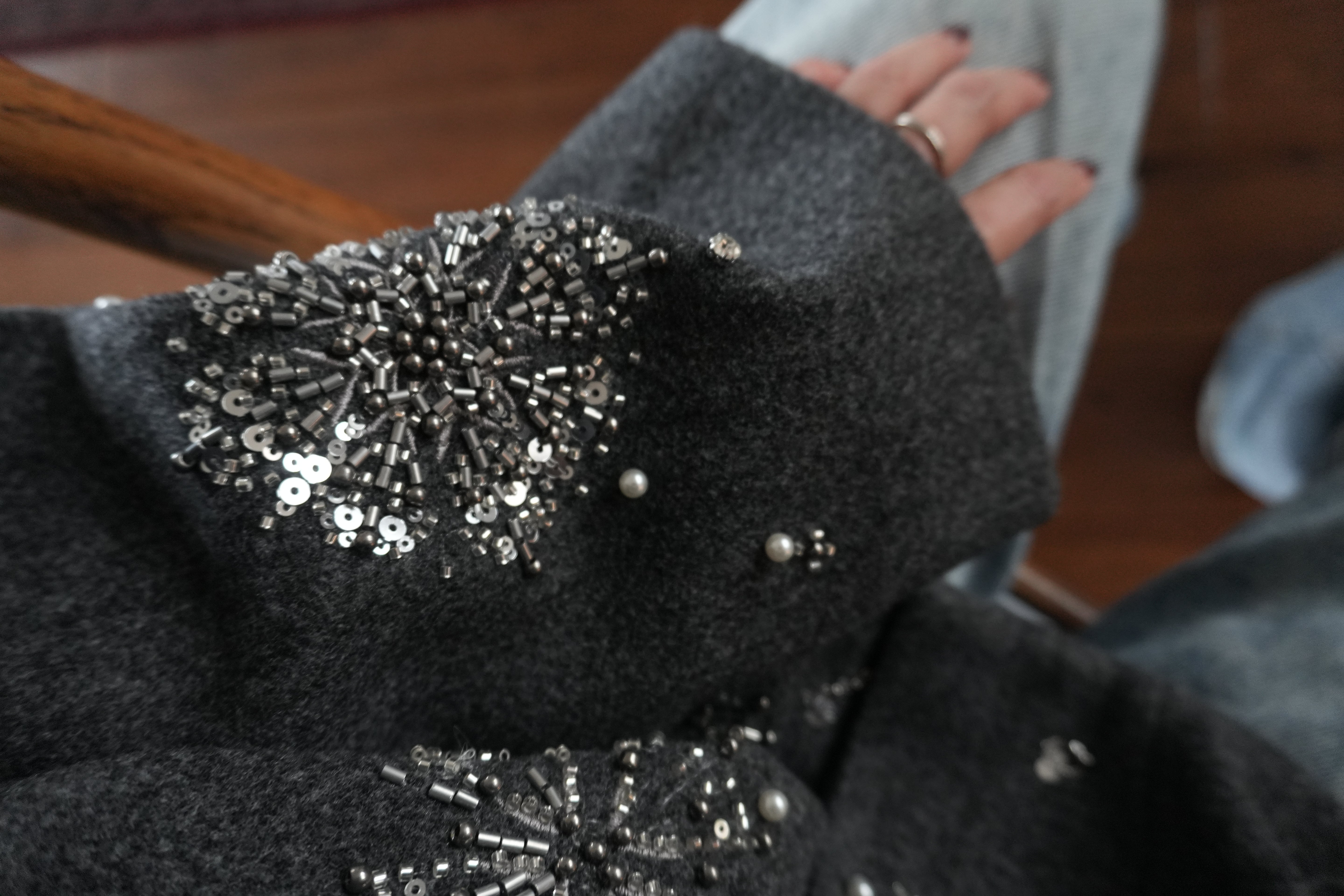 Beaded wool short jacket