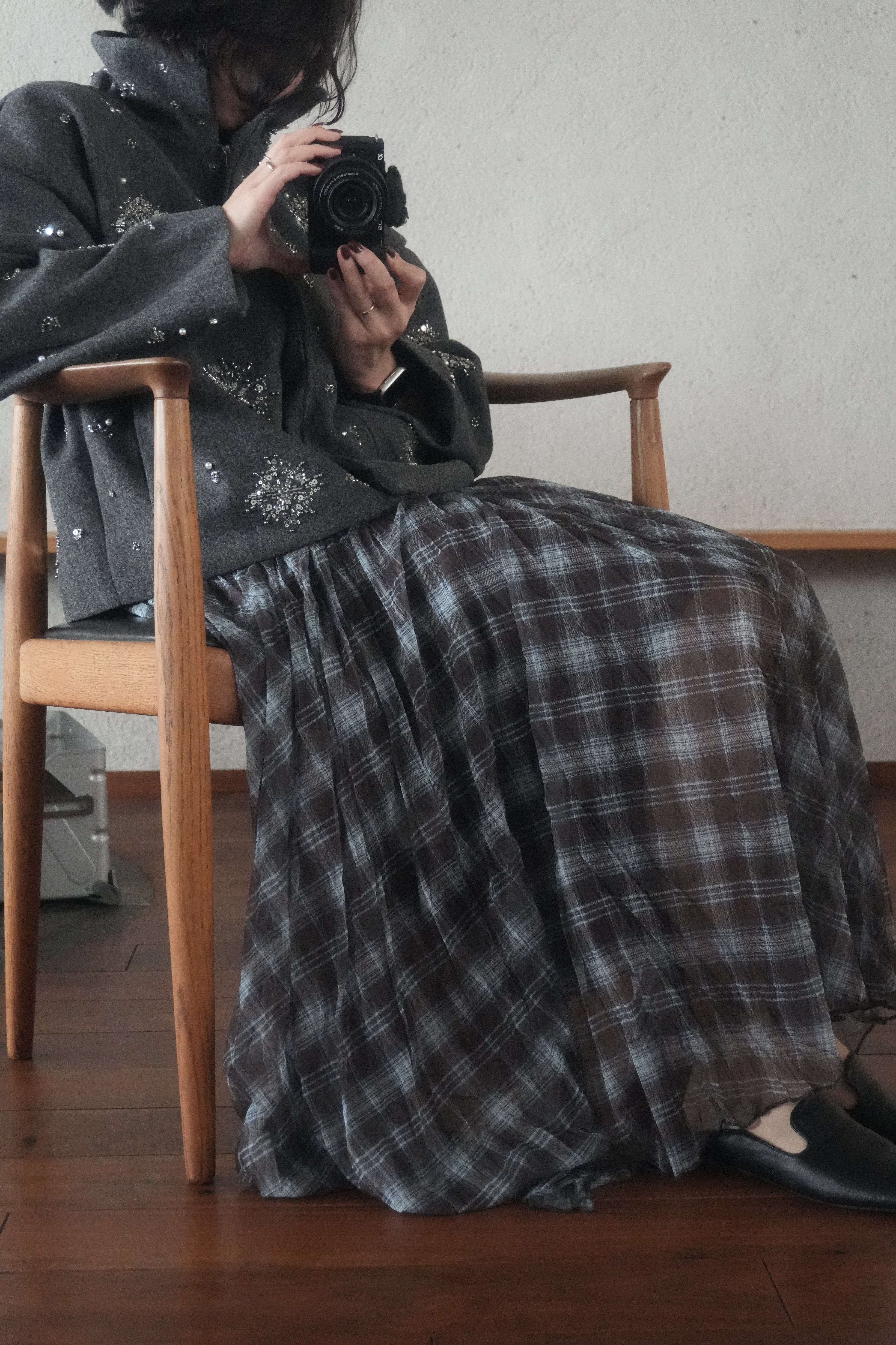 Beaded wool short jacket