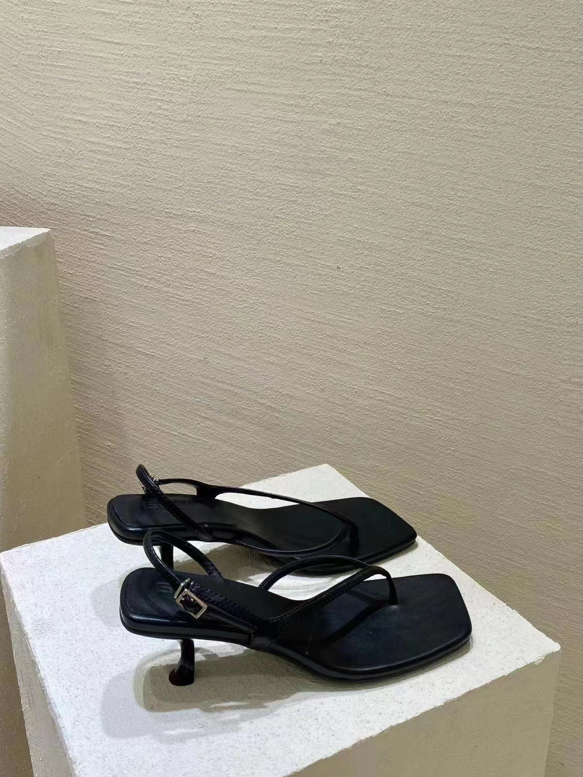 thong sandal