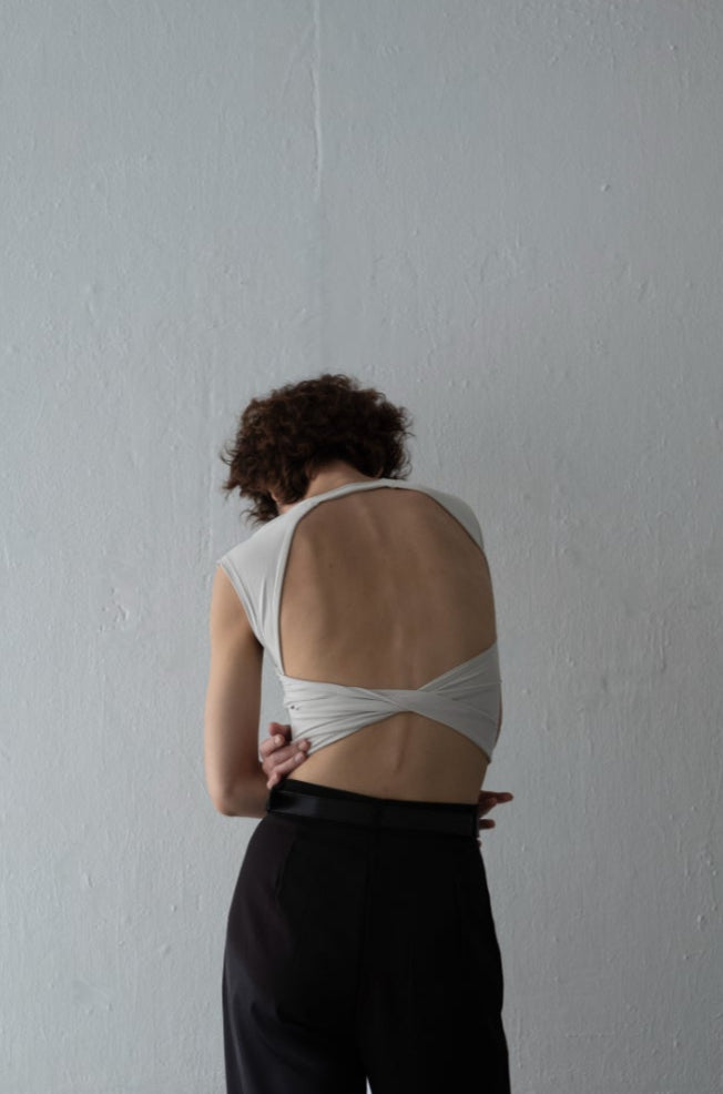 Twist-Back Top