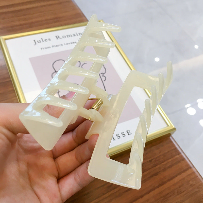 Juicy hair clip