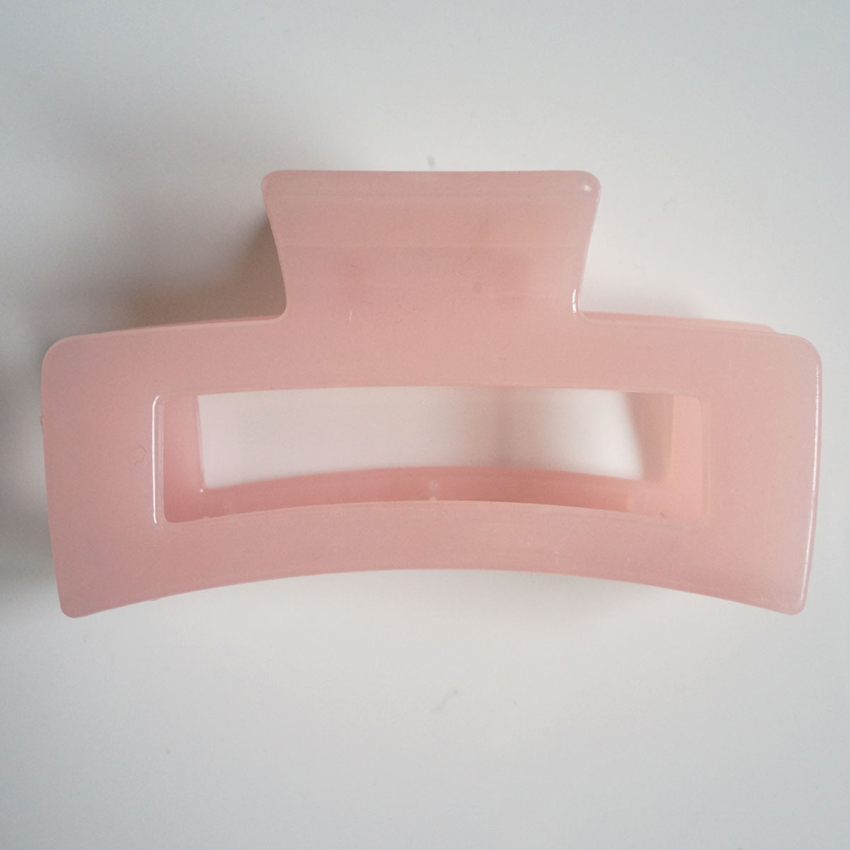 Juicy hair clip