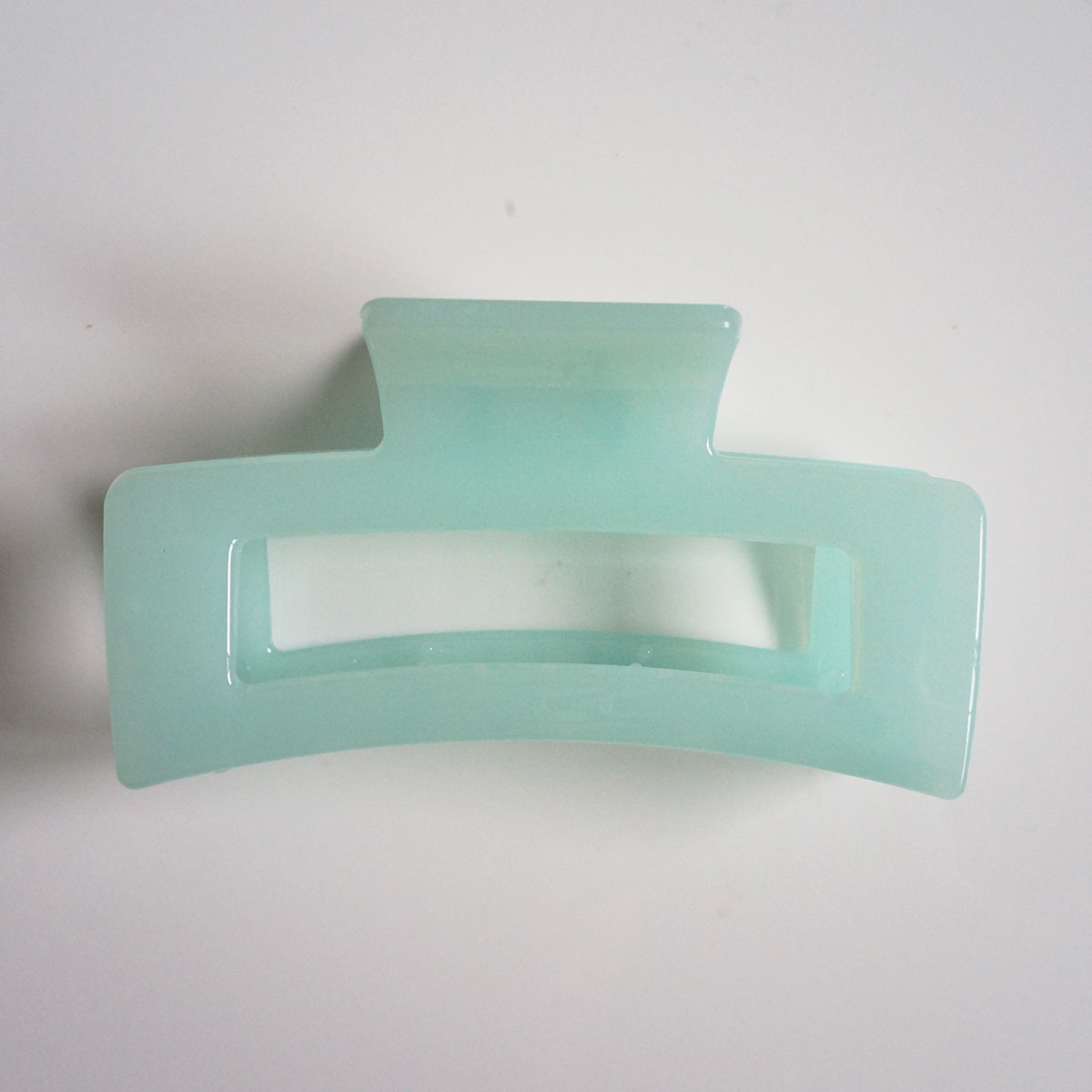 Juicy hair clip