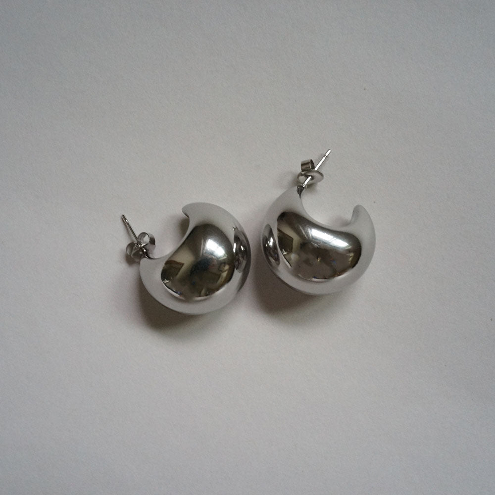 Moon pierce