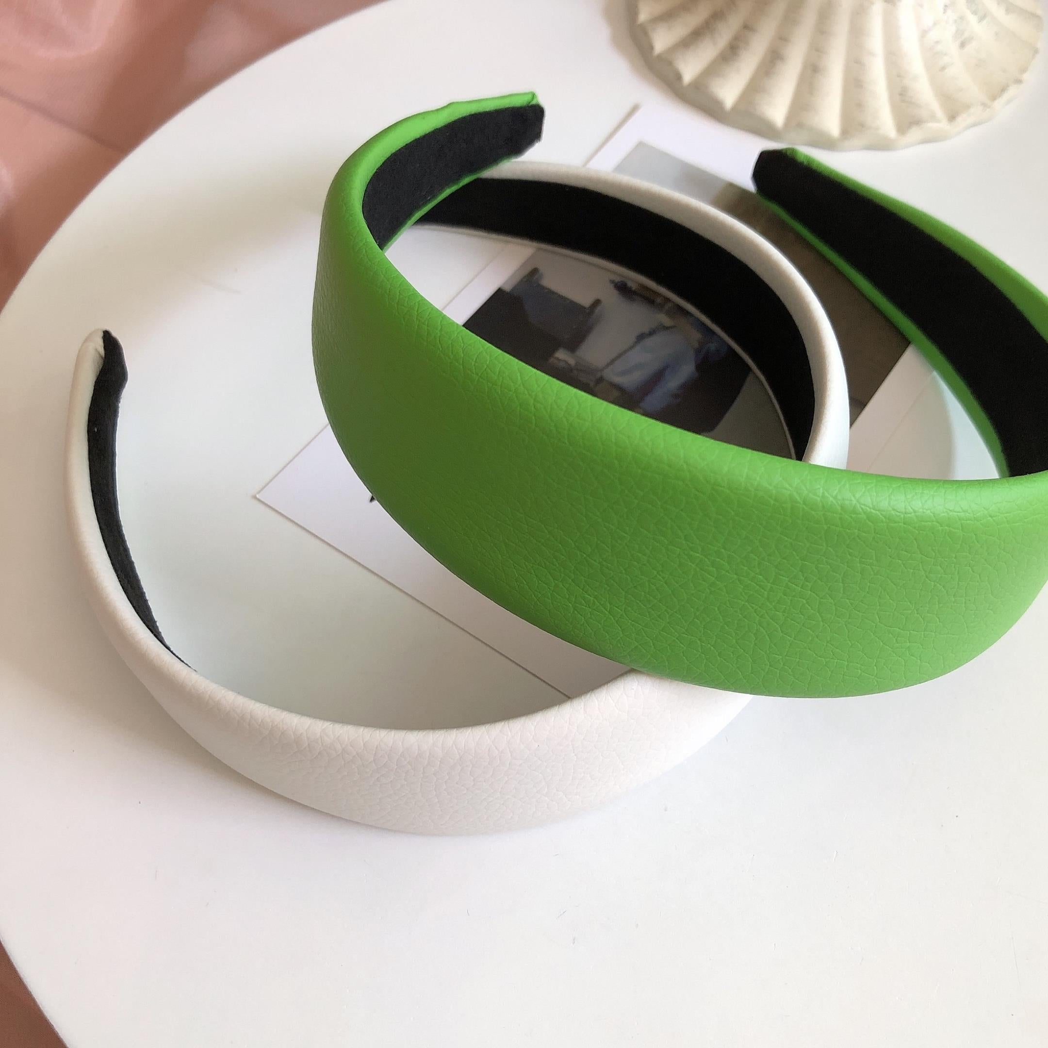 Wide headband