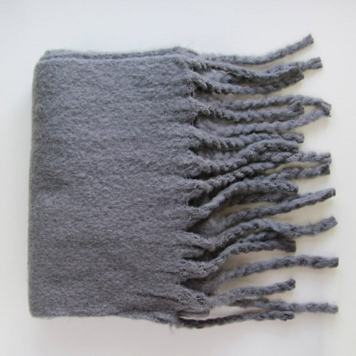 Simple big scarf