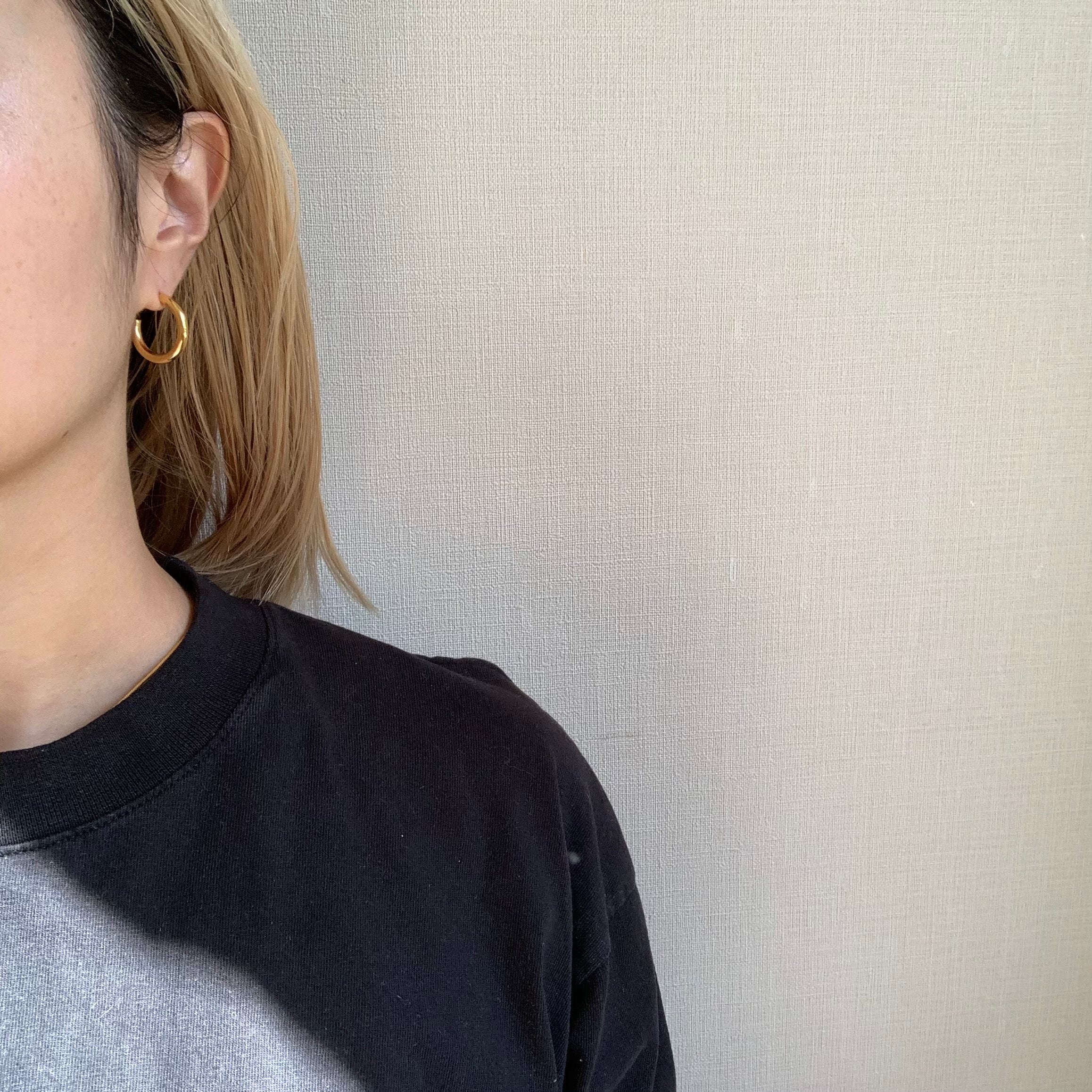 Simple hoop pierce